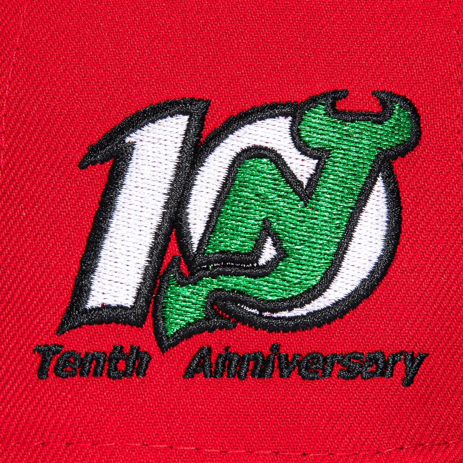 New Era 59Fifty New Jersey Devils 10th Anniversary Patch Script Hat - Red & Black Snapback Cap for Men - Official NHL Hockey Fan Gear for Games & Streetwear