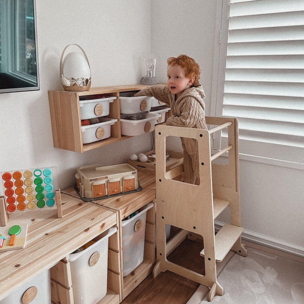 LOLA Deluxe Wooden Learning Tower for Toddlers - Adjustable Height Kitchen Helper Step Stool - Safe & Sturdy Montessori Toddler Standing Tower for Cooking, Baking & Learning - Perfect for Kids Ages 2-6