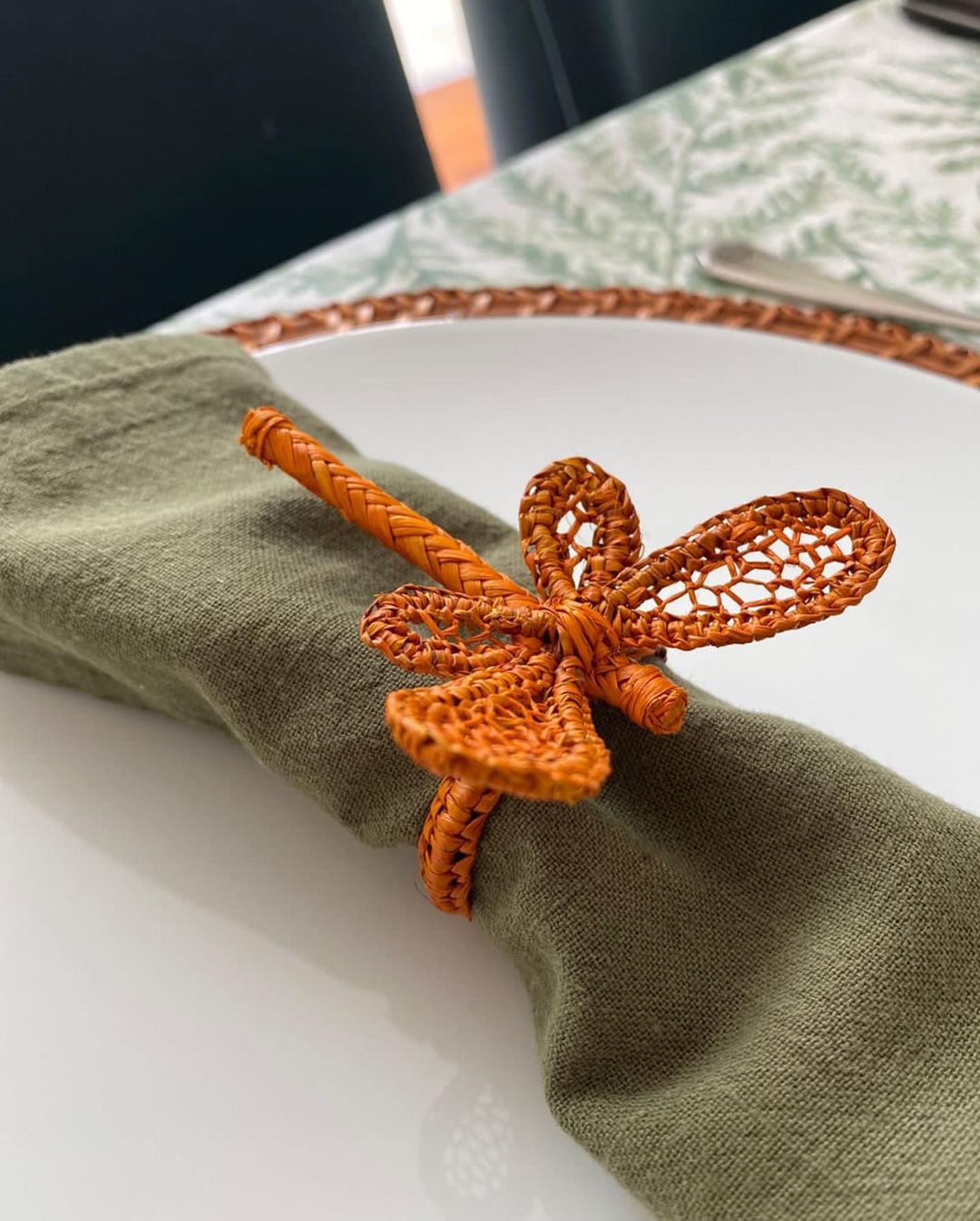 Elegant Dragonfly Napkin Rings Set of 6 - Stainless Steel Wedding Tableware Decor for Dinner Parties, Holiday Gatherings & Fine Dining
