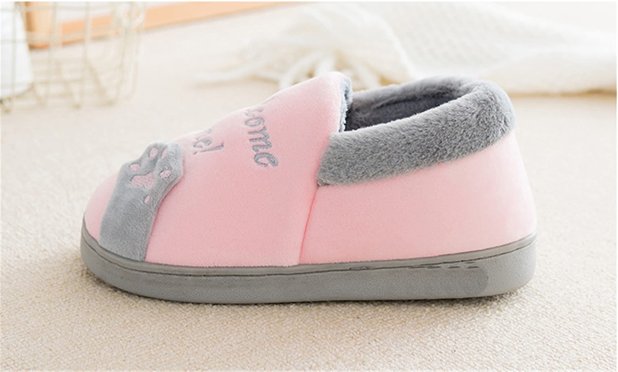 Cartoon Cat Slippers for Women & Men - Plush Winter House Shoes with Soft Cotton Lining - Warm & Comfortable Indoor/Outdoor Slippers for Home, Office, and Travel