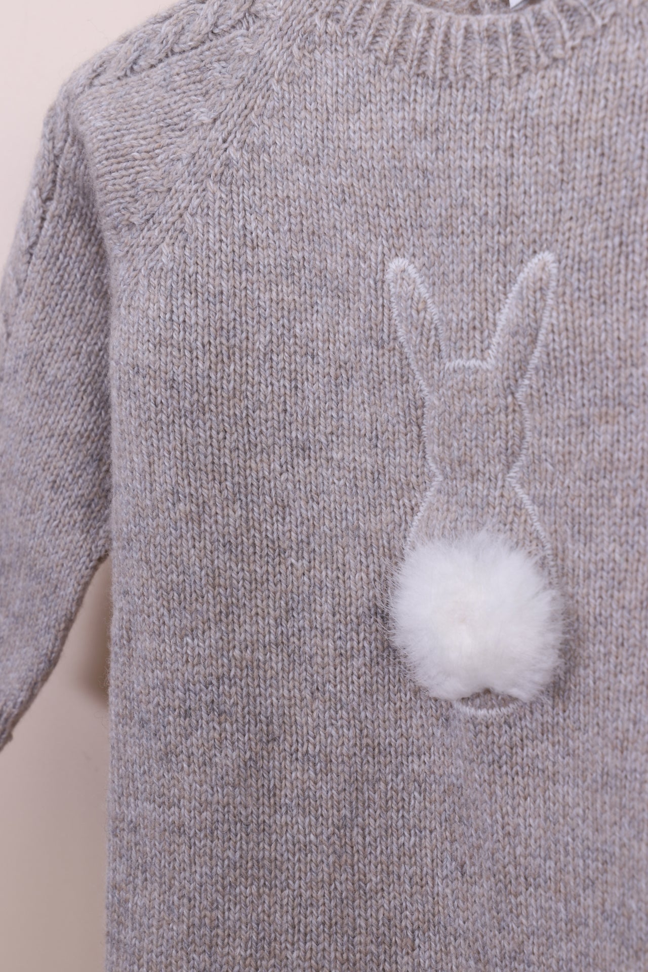 Soft Cashmere Bunny Babygrow - Cozy & Cute Infant Bodysuit for Newborns & Toddlers - Perfect for Playtime, Naptime & Photo Shoots