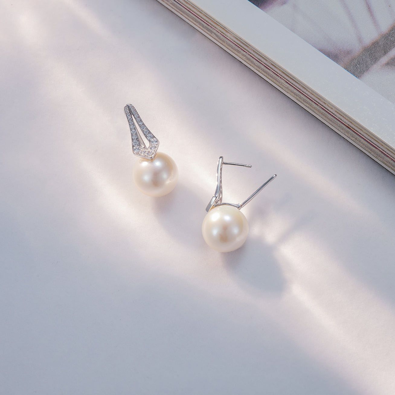 18K Solid Gold Edison Pearl Earrings for Women - Luxury Freshwater Pearl Stud Earrings, Hypoallergenic Jewelry Gift for Her - Perfect for Weddings, Parties & Special Occasions (KE00097)