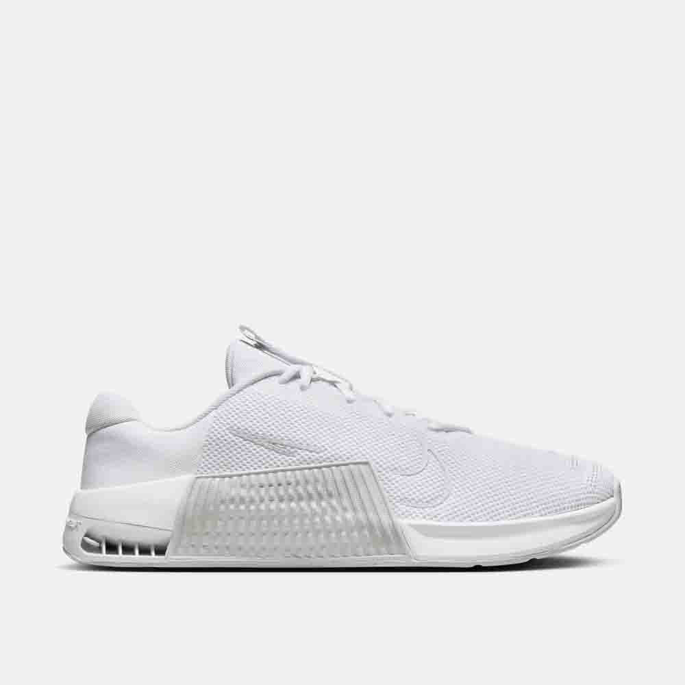 Nike Air Force 1 '07 Men's White Sneakers - Classic Low-Top Basketball Shoes for Casual Wear & Street Style