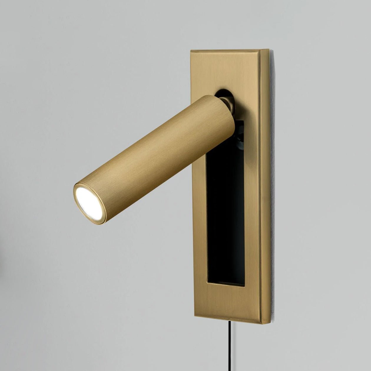 Modern Plug-in Wall Sconce with Adjustable Arm - Perfect for Bedside Lighting, Reading Nook & Small Space Decor
