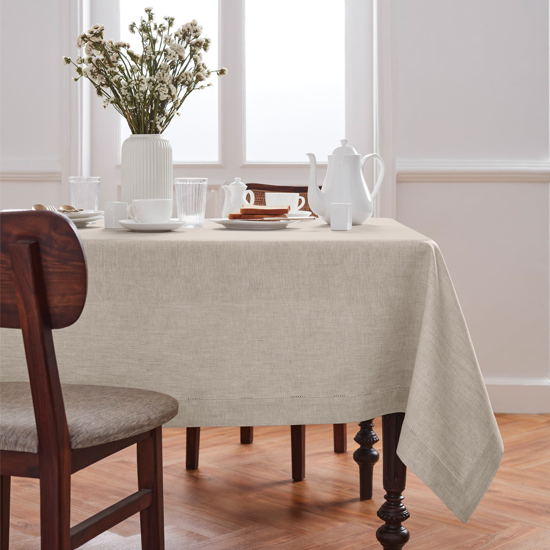 Premium Medium Weight Hemstitch Tablecloth - Elegant Dining Linen for Formal Dinners, Weddings & Special Occasions