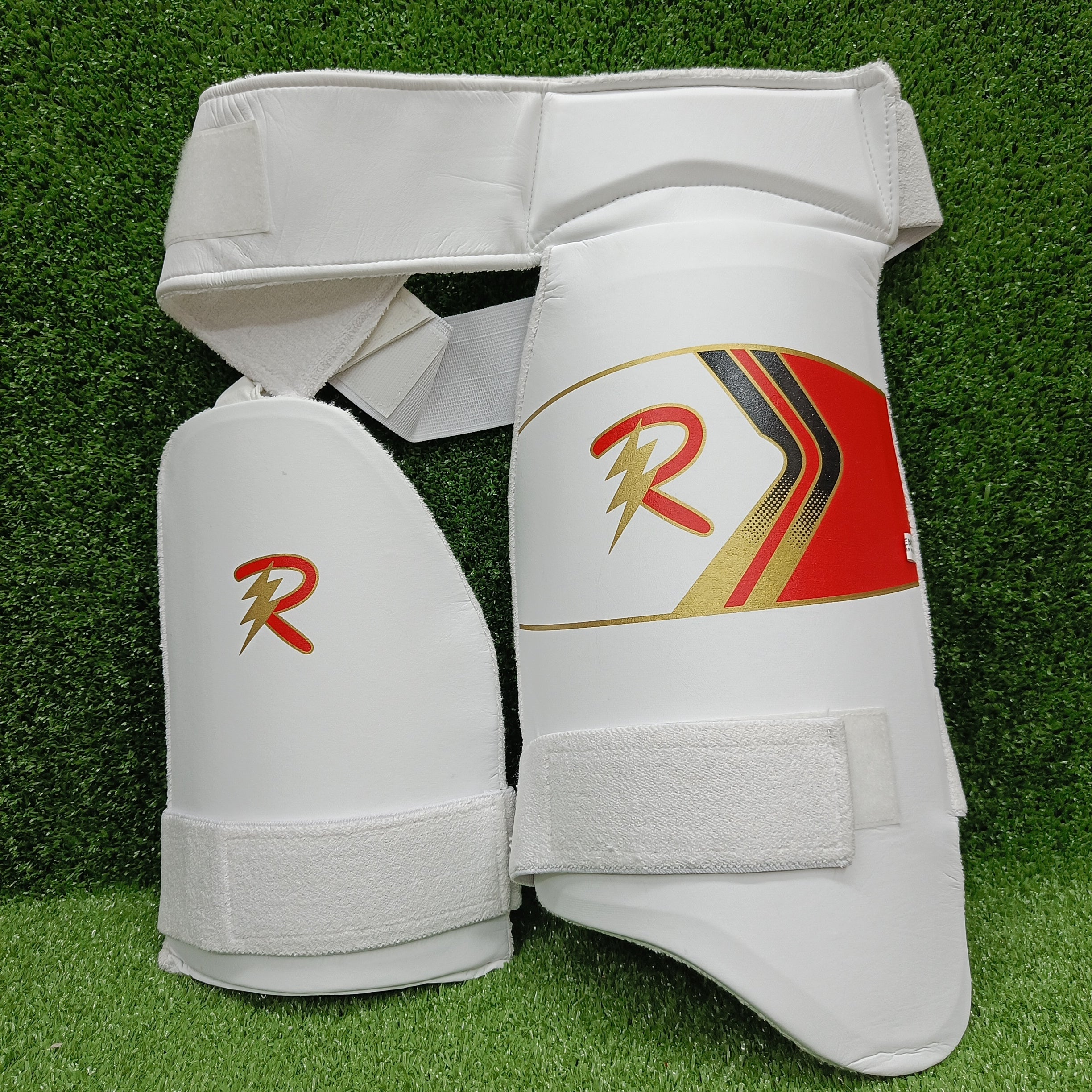 Raydn Thigh Guard for Adults - Protective Gear for Sports & Fitness - Perfect for Running, Cycling & Workouts