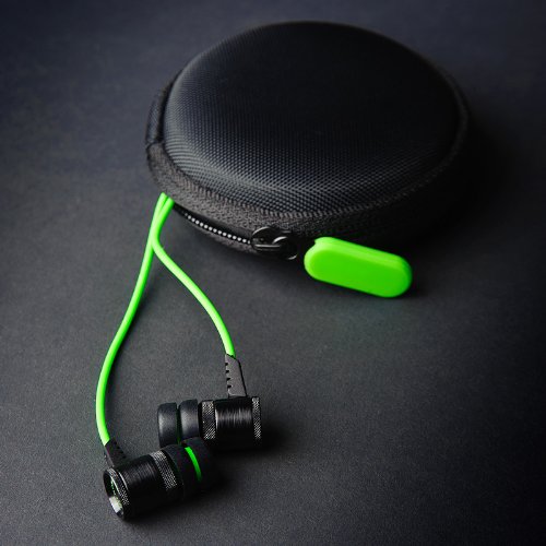 Razer Hammerhead Pro Gaming Earbuds - Noise Isolating In-Ear Headphones for PC, Mobile & Music | Perfect for Gaming, Workouts & Commuting
