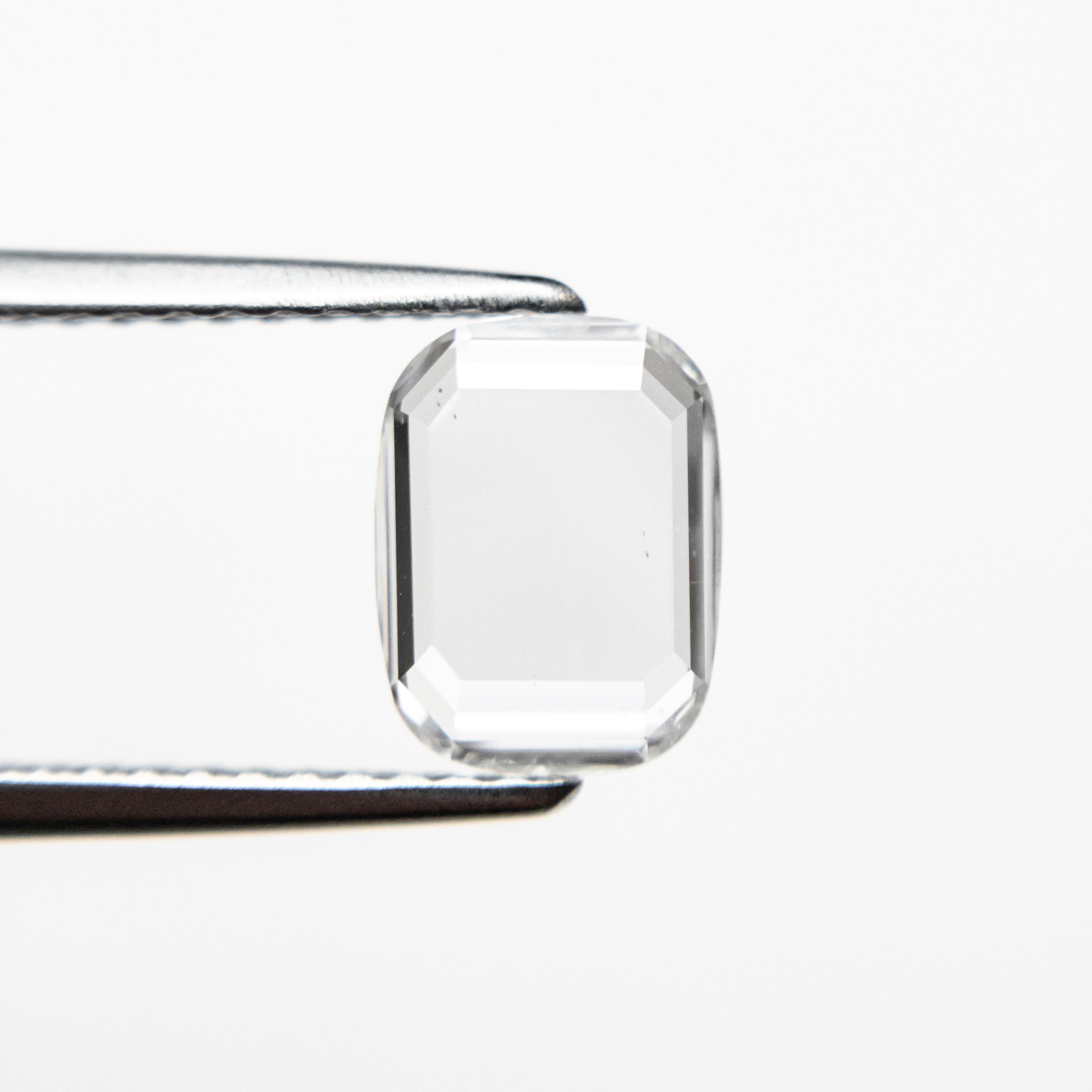 0.92ct Cushion Cut Diamond - 7.60x5.79x1.65mm SI2 Clarity E Color - Ideal for Engagement Rings & Fine Jewelry