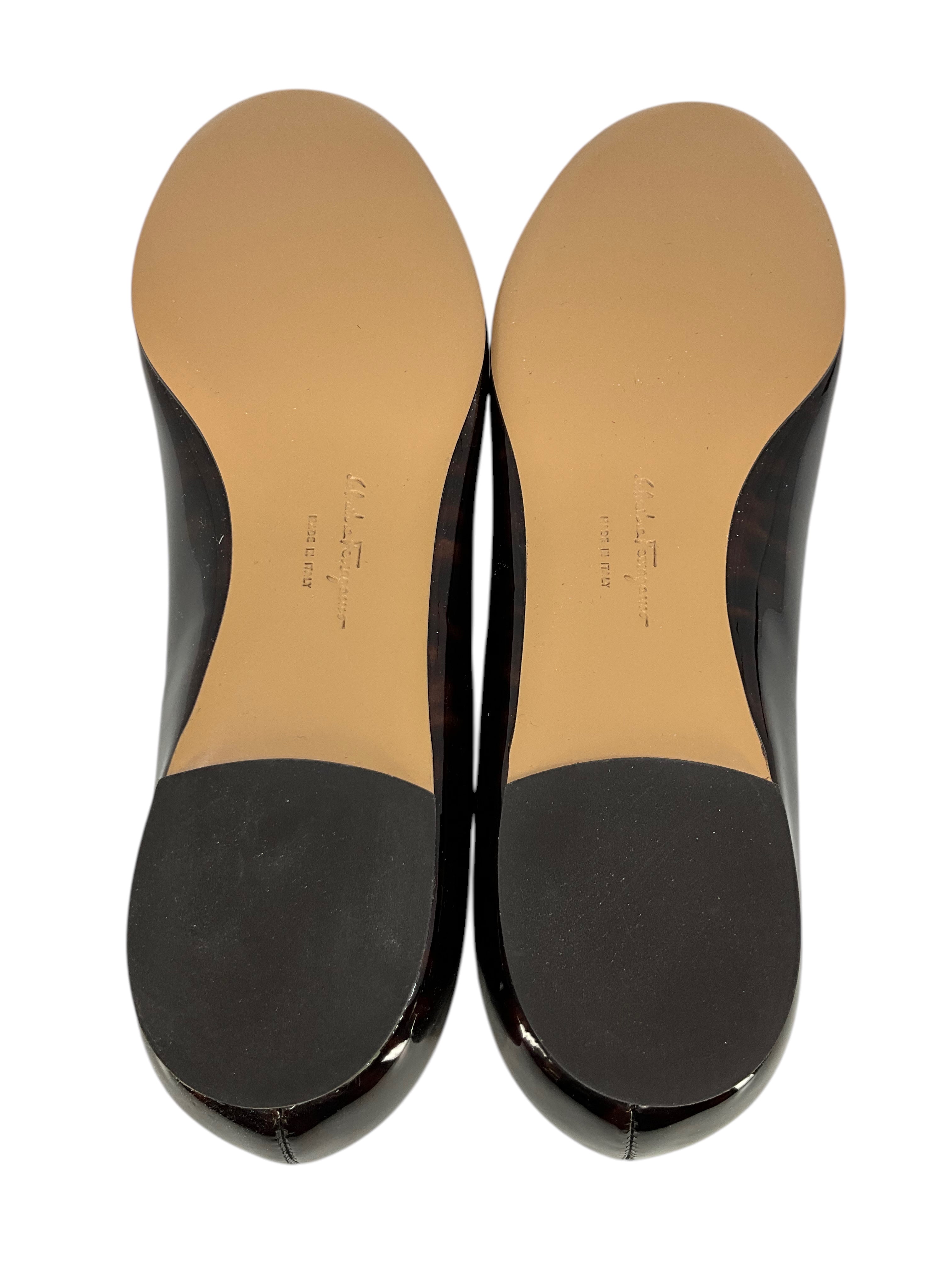 Salvatore Ferragamo Vara Bow Patent Leather Flats Women's Size 8 - New & Authentic - Perfect for Office, Wedding & Formal Occasions