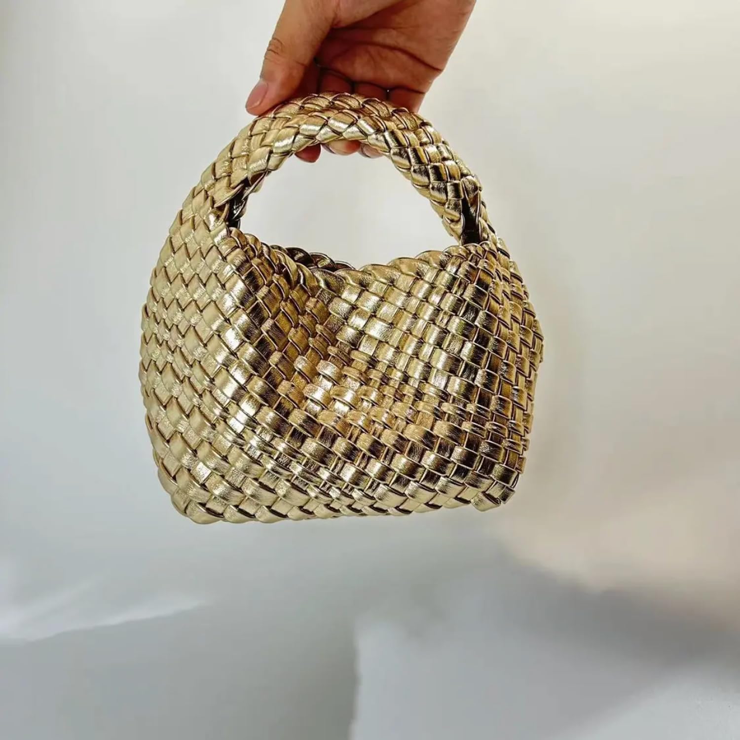 JINMANXUE Women's Fashion Woven Tote Bucket Bag with Knit Chain Strap - Crossbody Shoulder Purse for Work, Travel & Daily Use