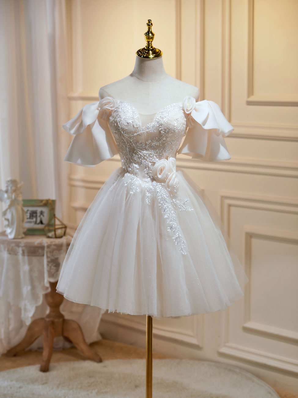 Mini & Short Beige Prom Dresses - Elegant Beige Tulle Lace Homecoming Dresses for Teens | Perfect for Formal Dances, Weddings & Special Occasions