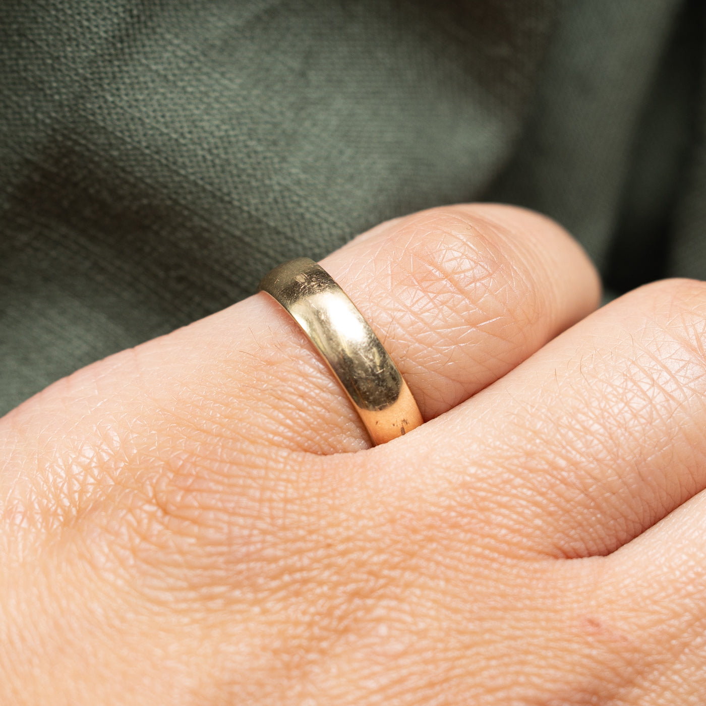 14K Yellow Gold Wedding Band Ring for Women - 4.7mm Width, Size 6 - Perfect for Engagement, Anniversary & Everyday Elegance