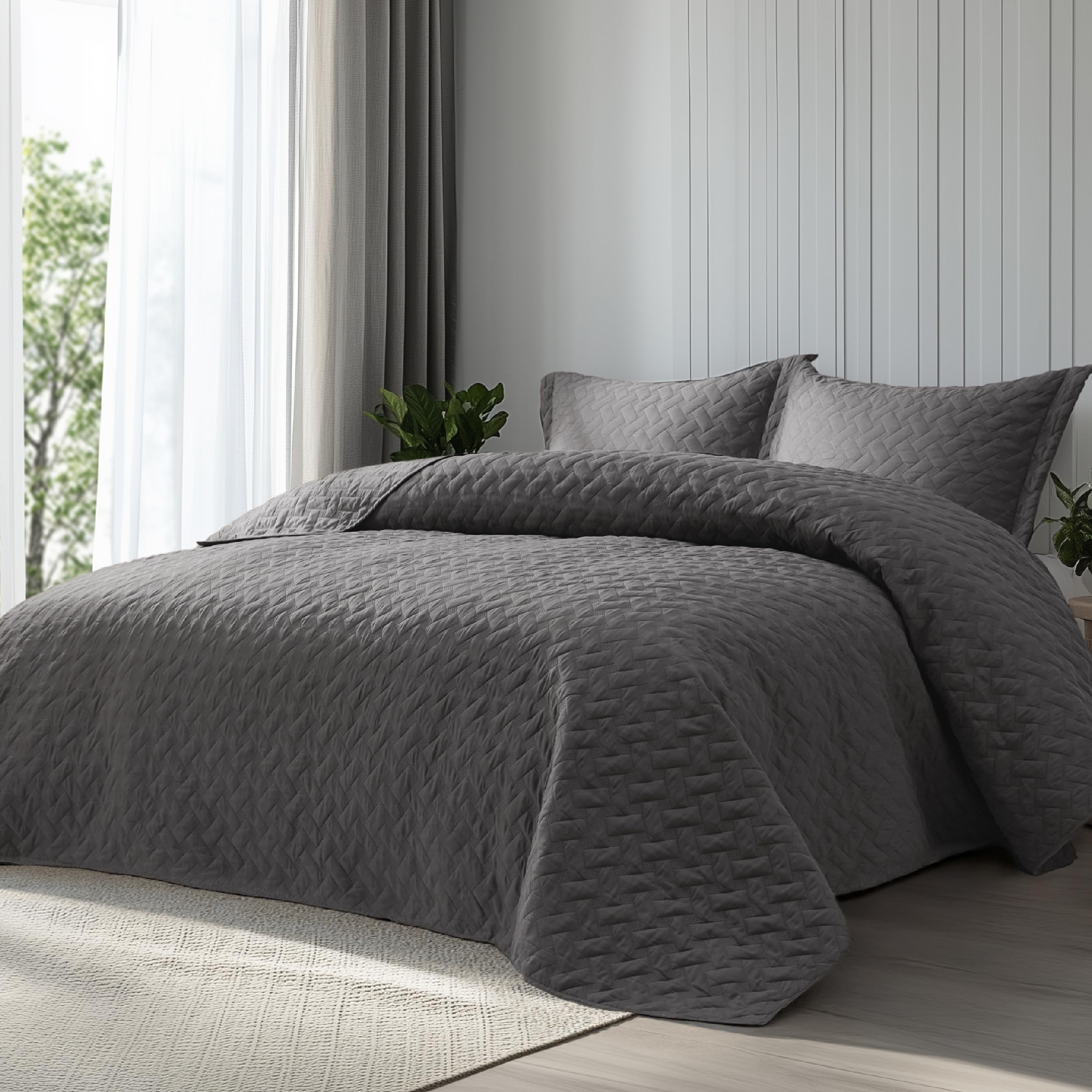 Bedsure California King Size Lightweight Quilt Bedspread - Soft Basket Weave Pattern Grey Comforter Set with 2 Pillow Shams | All Season Bedding for Master Bedroom, Guest Room & Cozy Home Decor