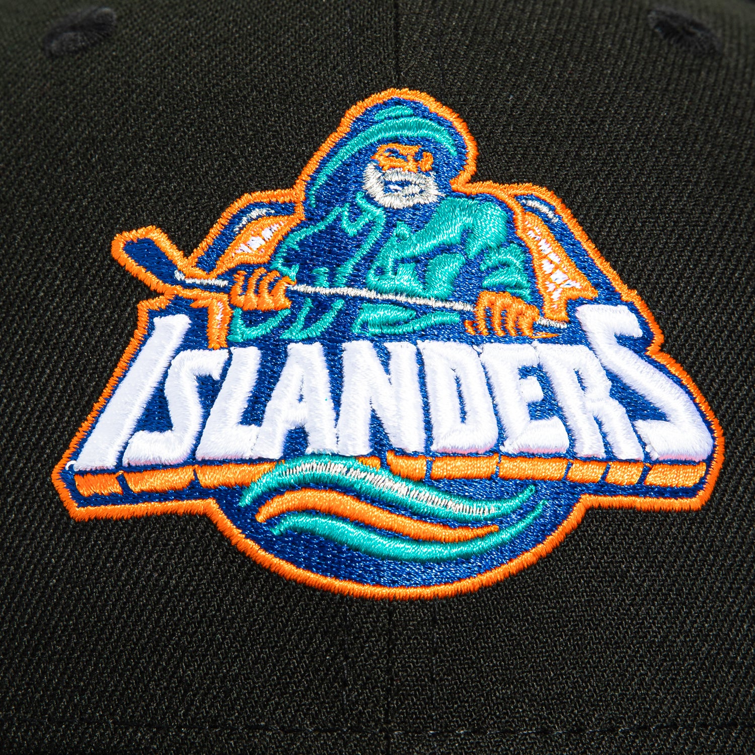 New Era 59Fifty New York Islanders Team UV Protection Baseball Cap - Black NHL Fan Gear for Men & Women - Perfect for Games, Tailgating & Outdoor Activities