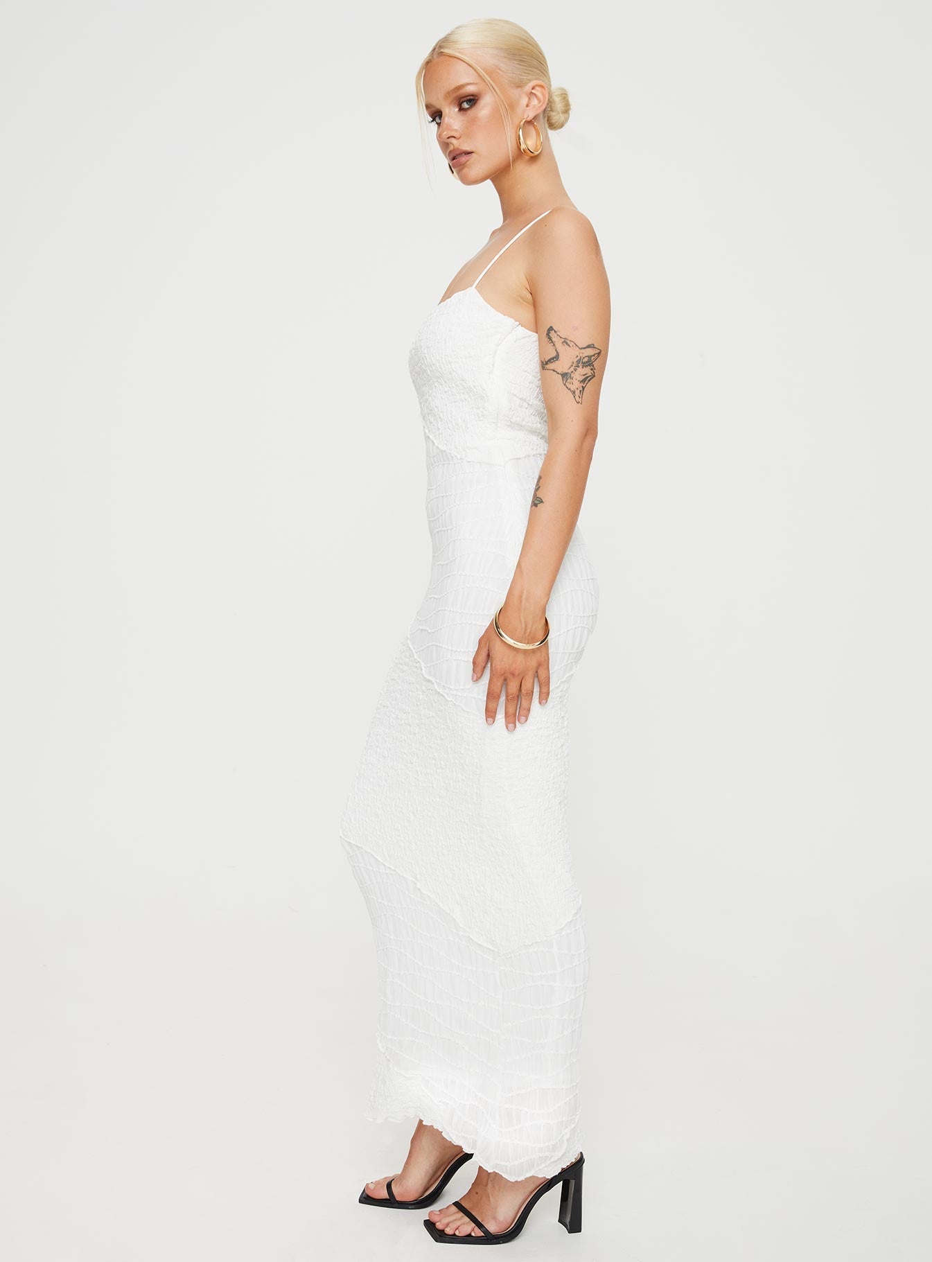 Stylish Boynton Maxi Dress in White - Perfect for Summer Outings, Beach Vacations & Casual Wear