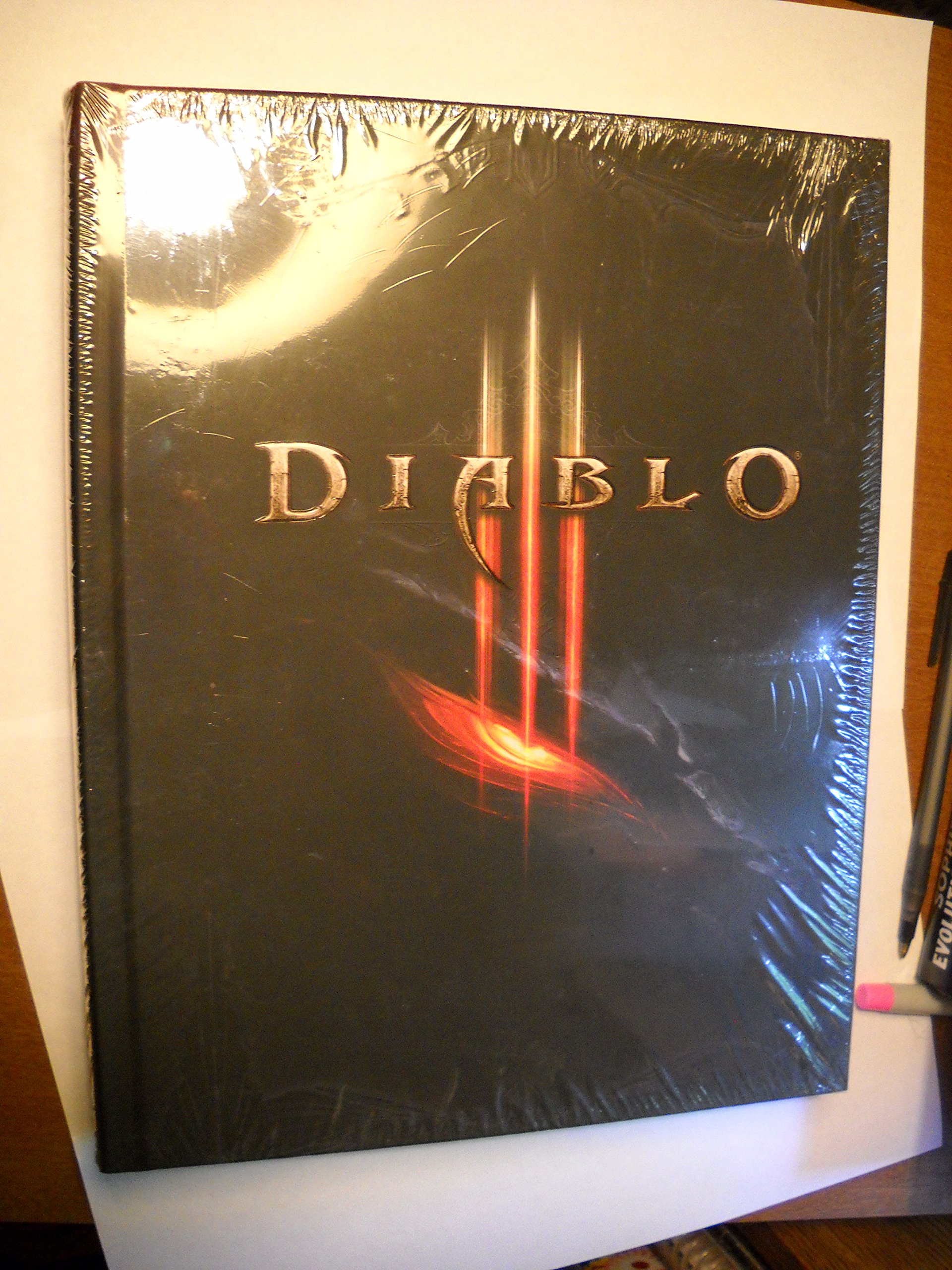 Diablo III: The Limited Edition Strategy Guide (with Bookmark) by Brady Games - Hardcover 2013 | Ultimate Game Walkthrough & Tips for PC, PS4, Xbox | Perfect for Gamers & Collectors