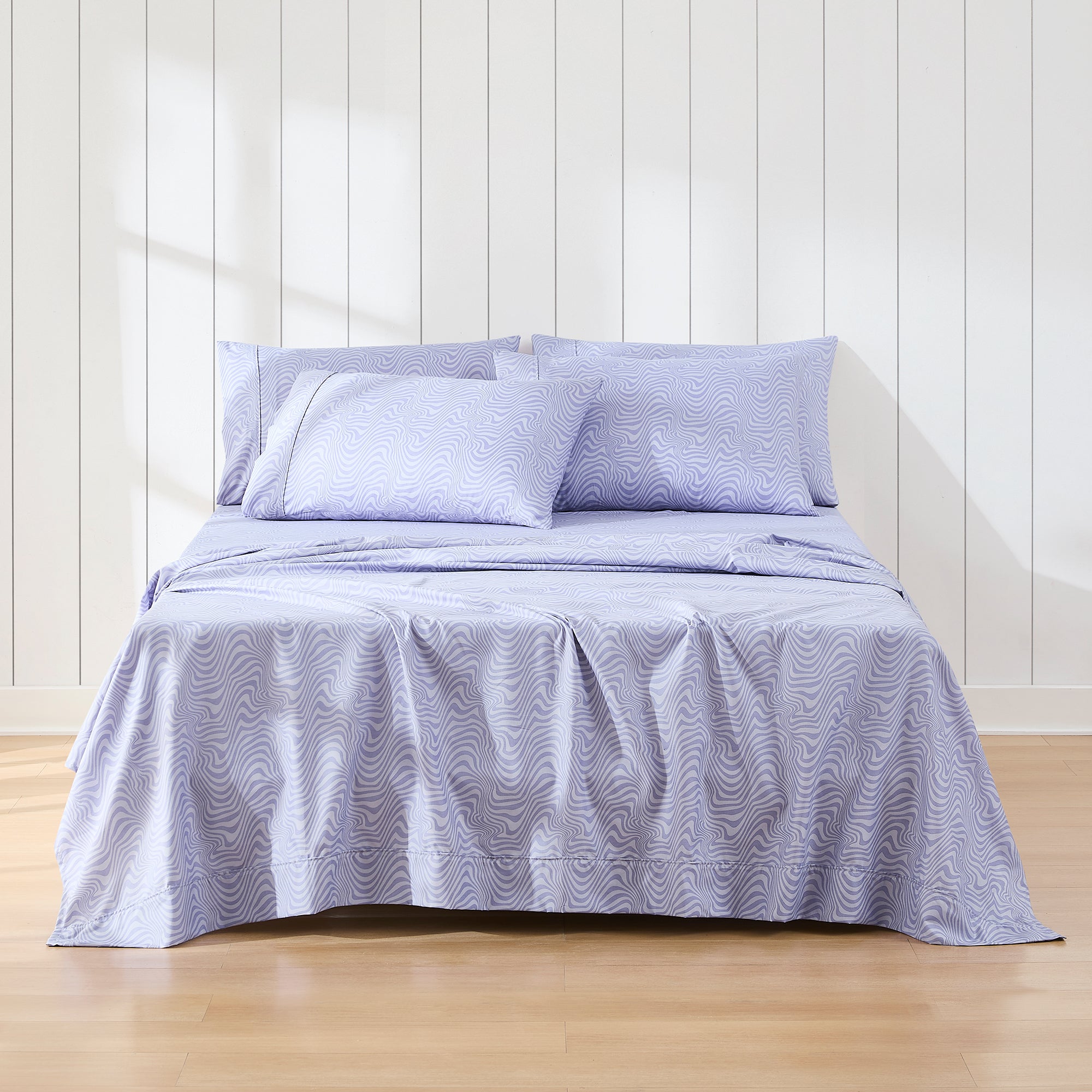 Retro Waves Printed Bed Sheet Set - Soft & Breathable Cotton Bedding for Queen Size - Perfect for Vintage Themed Bedrooms & Cozy Home Decor
