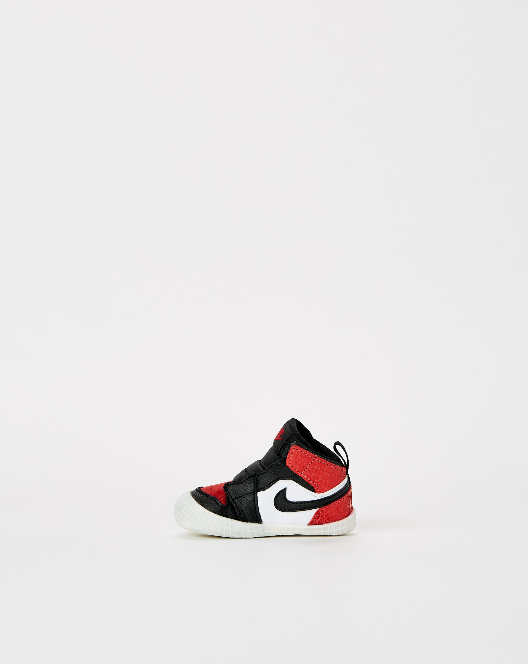 Kids' Air Jordan 1 Retro High OG Sneakers - Comfortable Basketball Shoes for Boys & Girls - Perfect for School, Sports & Casual Wear