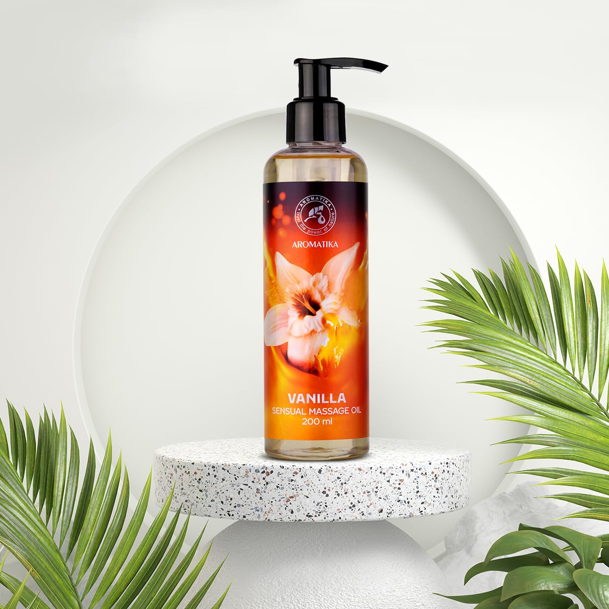 Vanilla Massage Oil 200ml - Natural Blend of Grape Seed & Almond Oil - Relaxing Body Massage Oil for Aromatherapy, Couples & Spa Use