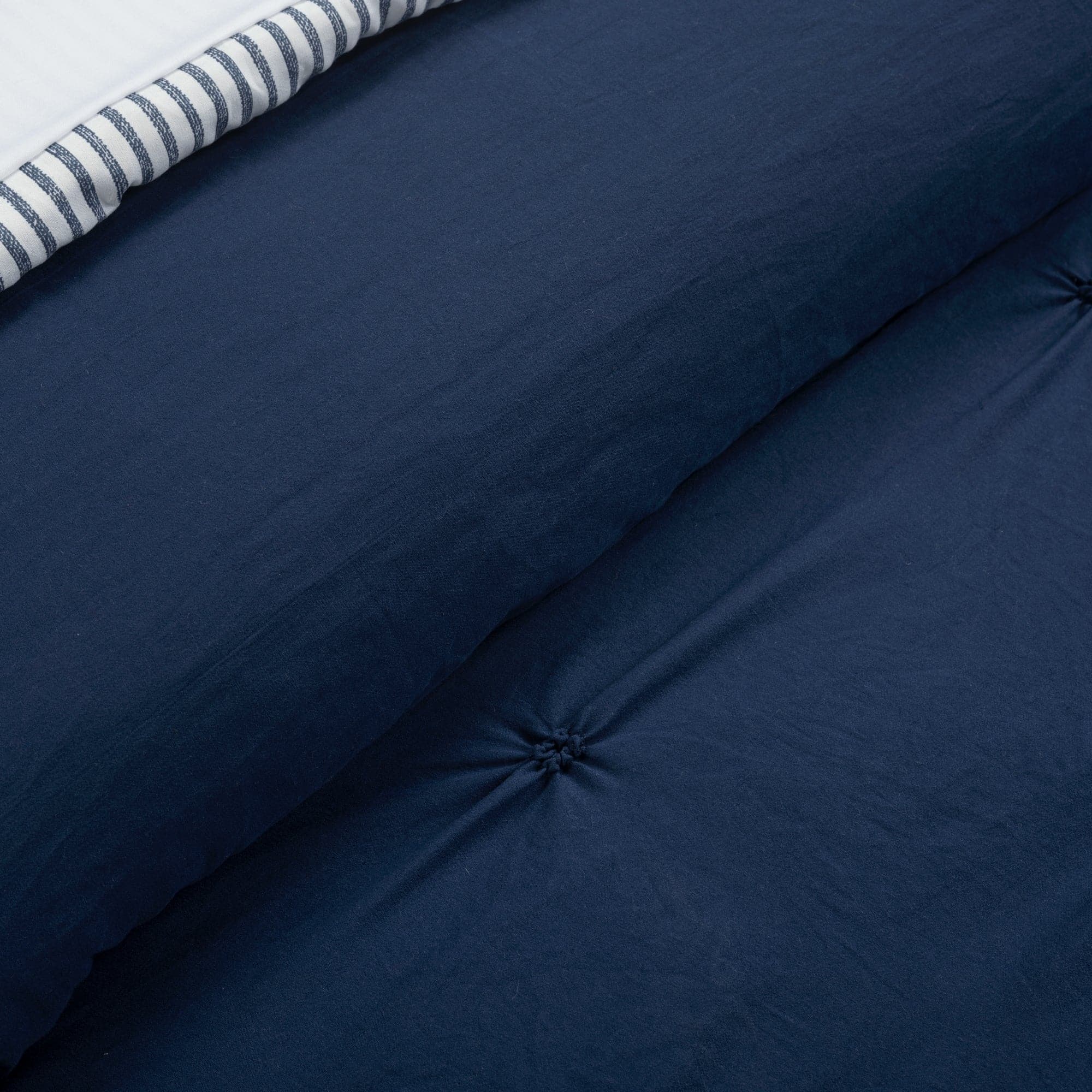 Ravello Pintuck Reversible Comforter Bed in a Bag Set - Queen Size Luxury Bedding for Master Bedroom & Guest Room | Complete Comforter, Sheet Set & Pillow Shams