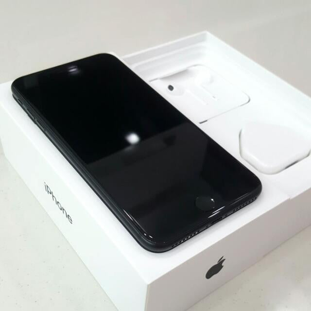 Apple iPhone 7 Plus 128GB - Matte Black Unlocked Smartphone for Travel, Photography & Business Use