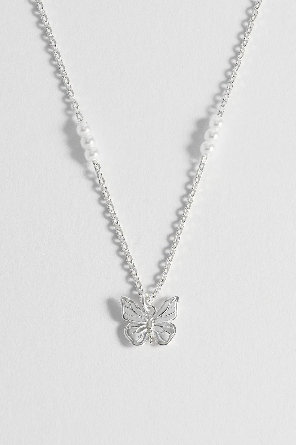 Elegant Pearl Butterfly Pendant Necklace for Women - 18K Gold Plated Jewelry Gift for Birthday, Anniversary & Valentine's Day - Perfect for Parties, Weddings & Special Occasions