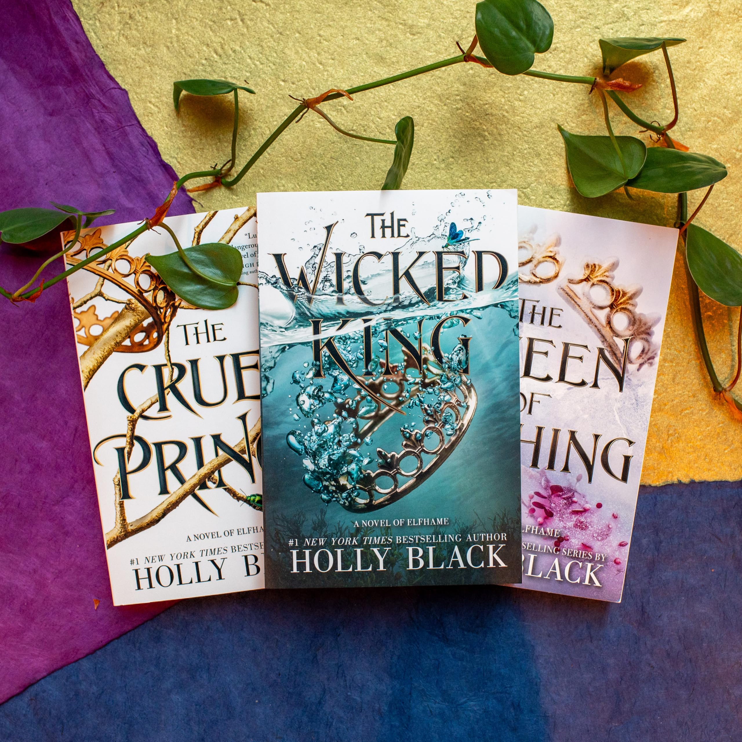 The Wicked King (The Folk of the Air Book 2) - Fantasy Novel for Teens & Adults | Perfect for Book Clubs, Gifts & YA Fantasy Lovers
