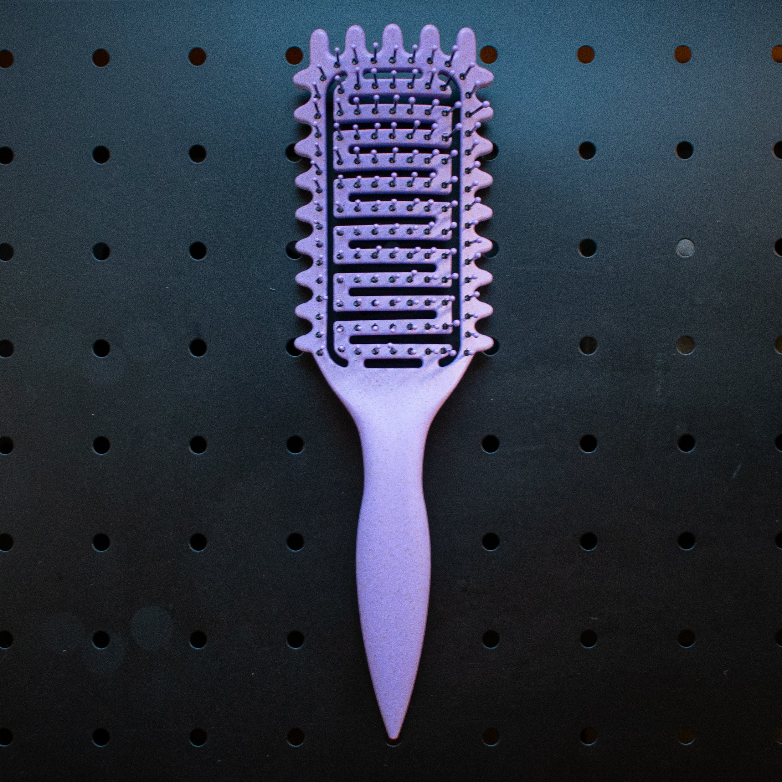 Gildie Detangling Hair Brush for Women & Men - Pain-Free Knot Remover for Wet & Dry Hair - Perfect for Curly, Straight, Thick or Thin Hair - Salon Quality Hairbrush for Smooth & Shiny Hair - Home & Travel Use