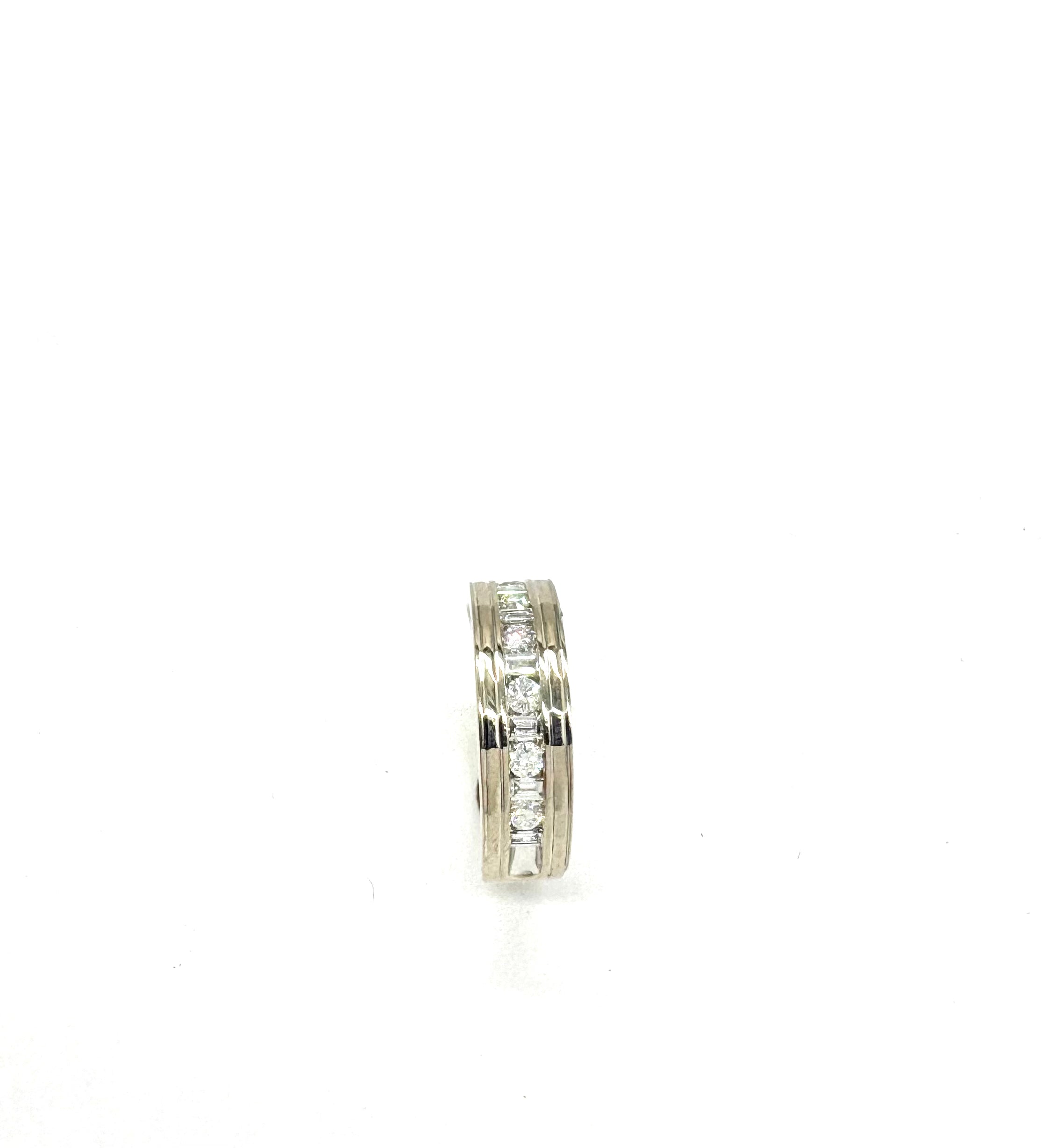 18K Gold Diamond Channel Band Ring for Women - Elegant Stackable Wedding & Anniversary Jewelry Gift