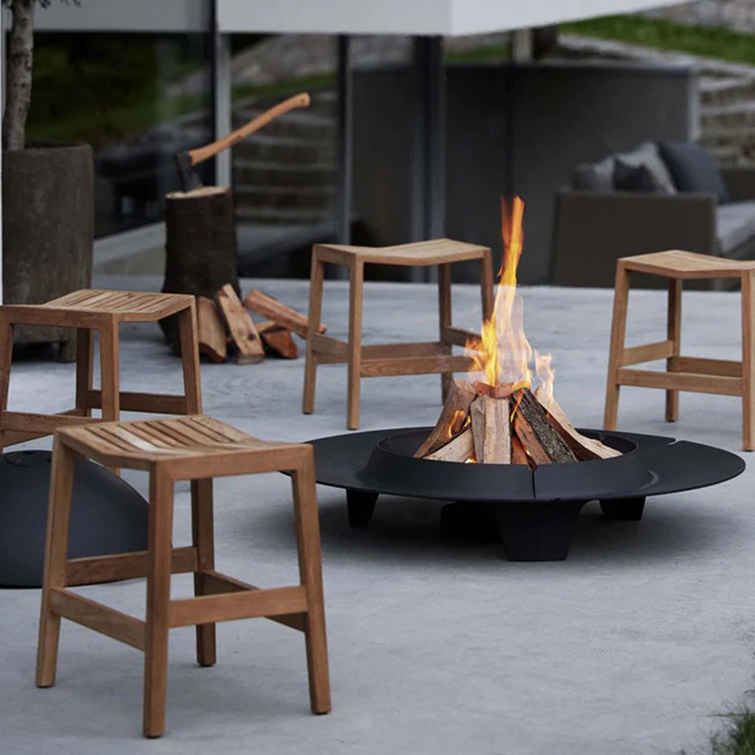 Portable Flip Outdoor Stool - Lightweight Folding Camping Chair for Picnics, Beach, Hiking, and Backyard Relaxation