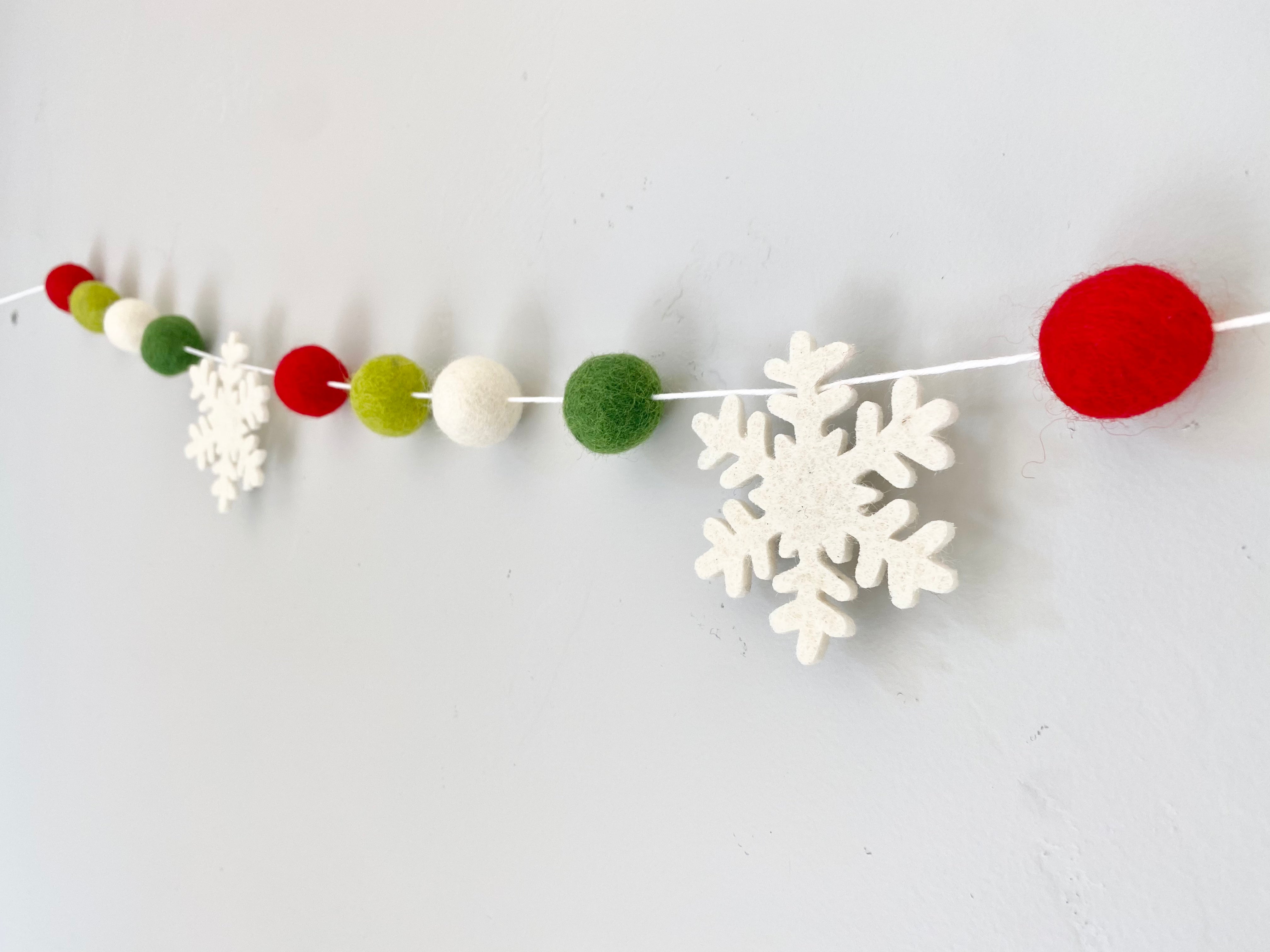 Festive Snowflake Garland Decor - Christmas Holiday Party & Winter Home Decoration for Mantel, Tree, Fireplace