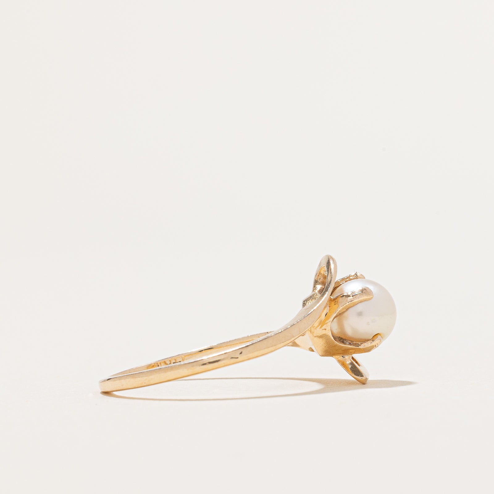 5.70mm Pearl Bypass Ring - Size 6 | Elegant Stackable Jewelry for Everyday Wear & Special Occasions