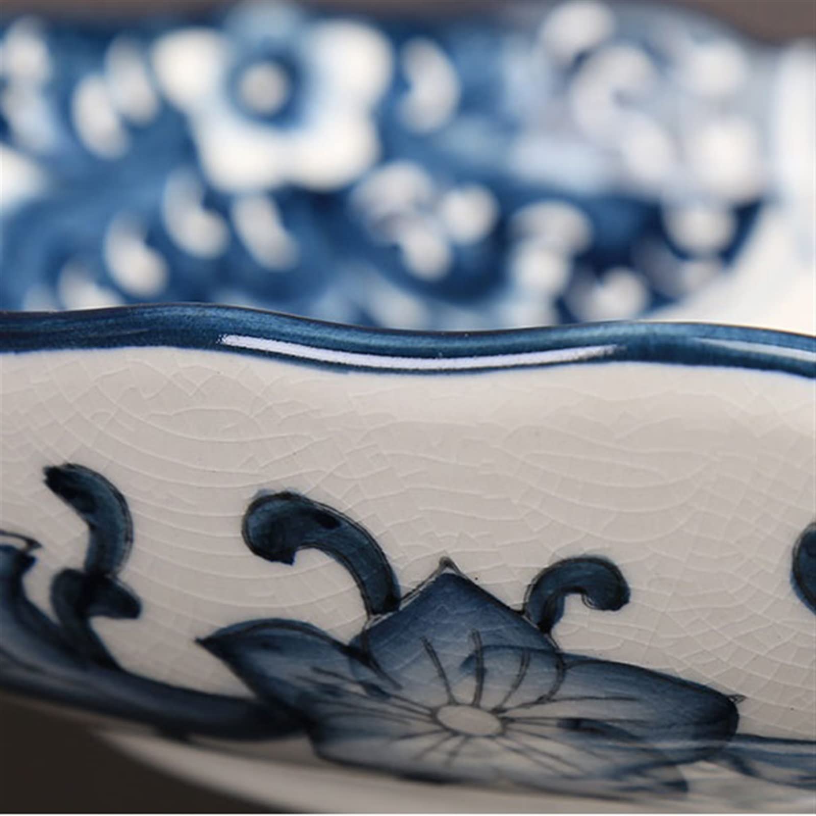 Blue and White Ceramic Fruit Bowl - Creative Decorative Serving Tray for Living Room Coffee Table, Snack Storage Plate for Dried Fruits, Vegetables, Salad, and Fresh Fruits - Perfect for Entertaining and Home Decor