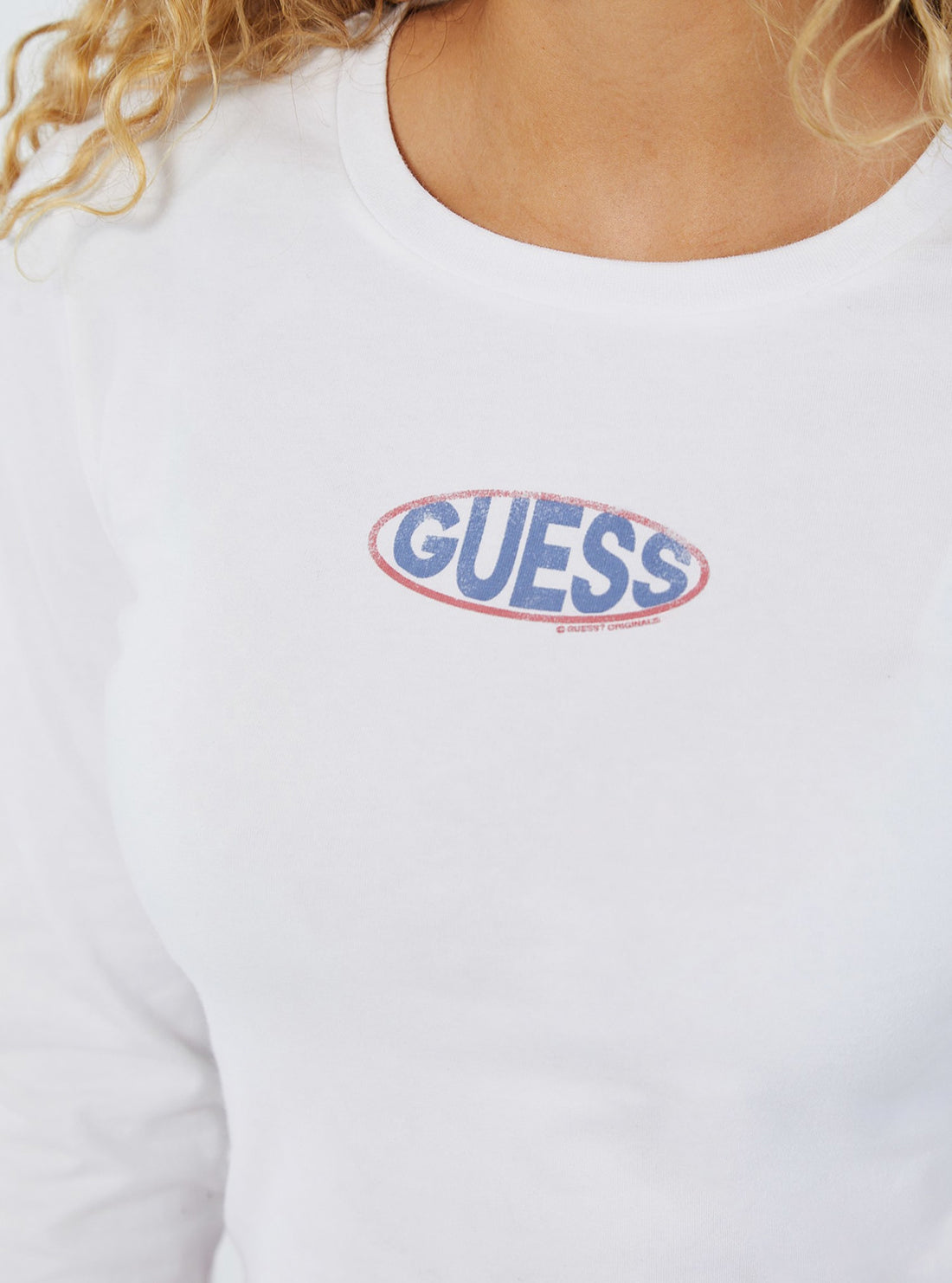 Guess Originals White Oval Logo T-Shirt for Men - Classic Cotton Crewneck Tee for Casual Wear & Street Style