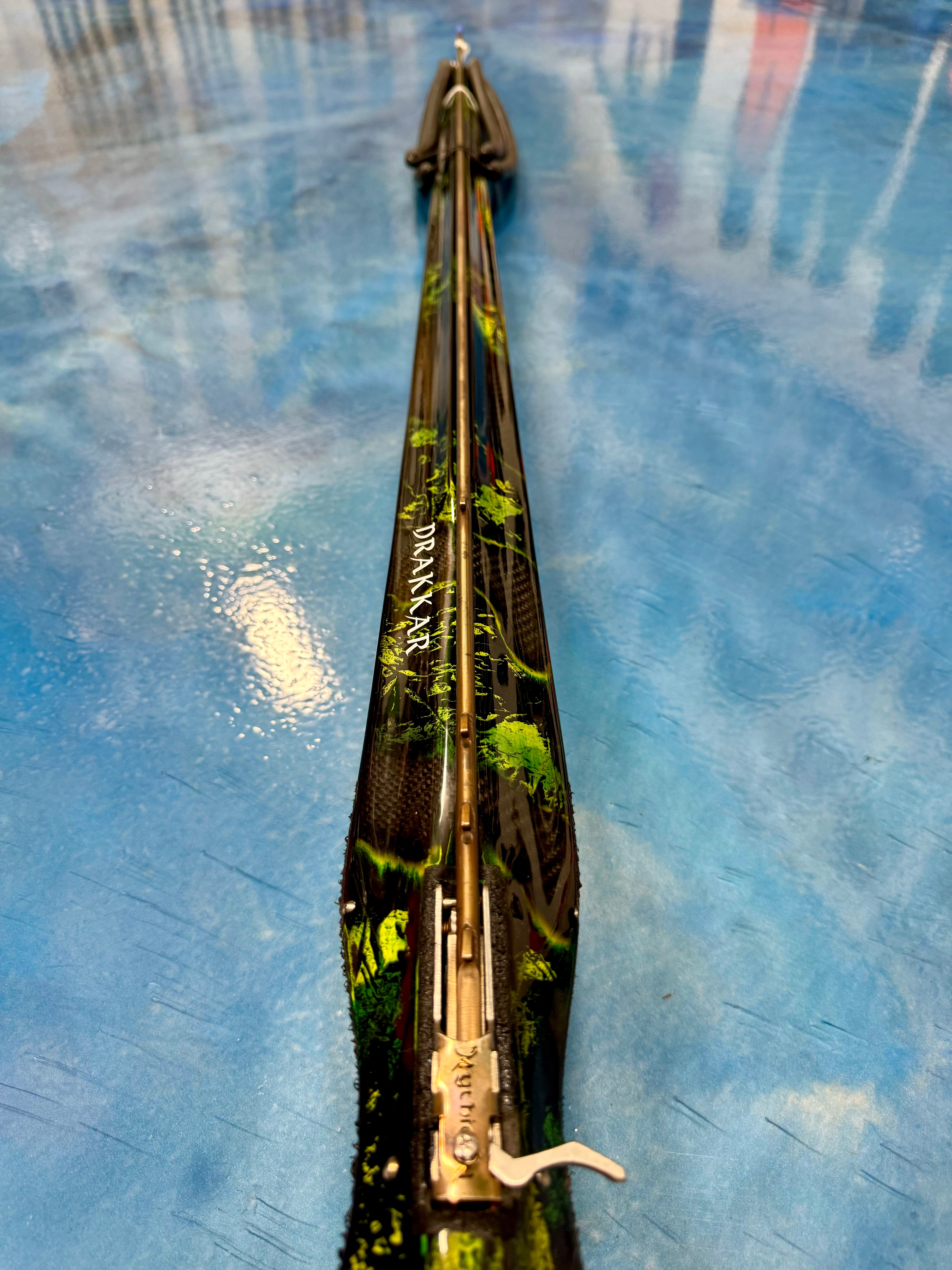 Mythicon Drakkar 100cm Carbon Fiber Speargun for Spearfishing - Professional Underwater Hunting Gear for Divers and Freedivers