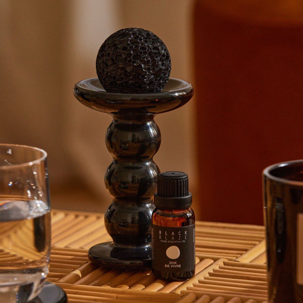 Premium BLACK BLAZE Halo Lava Rock Diffuser Set - Vetiver & Fig Essential Oil Diffuser for Home Aromatherapy | Perfect for Bedroom, Office & Yoga Studio Relaxation