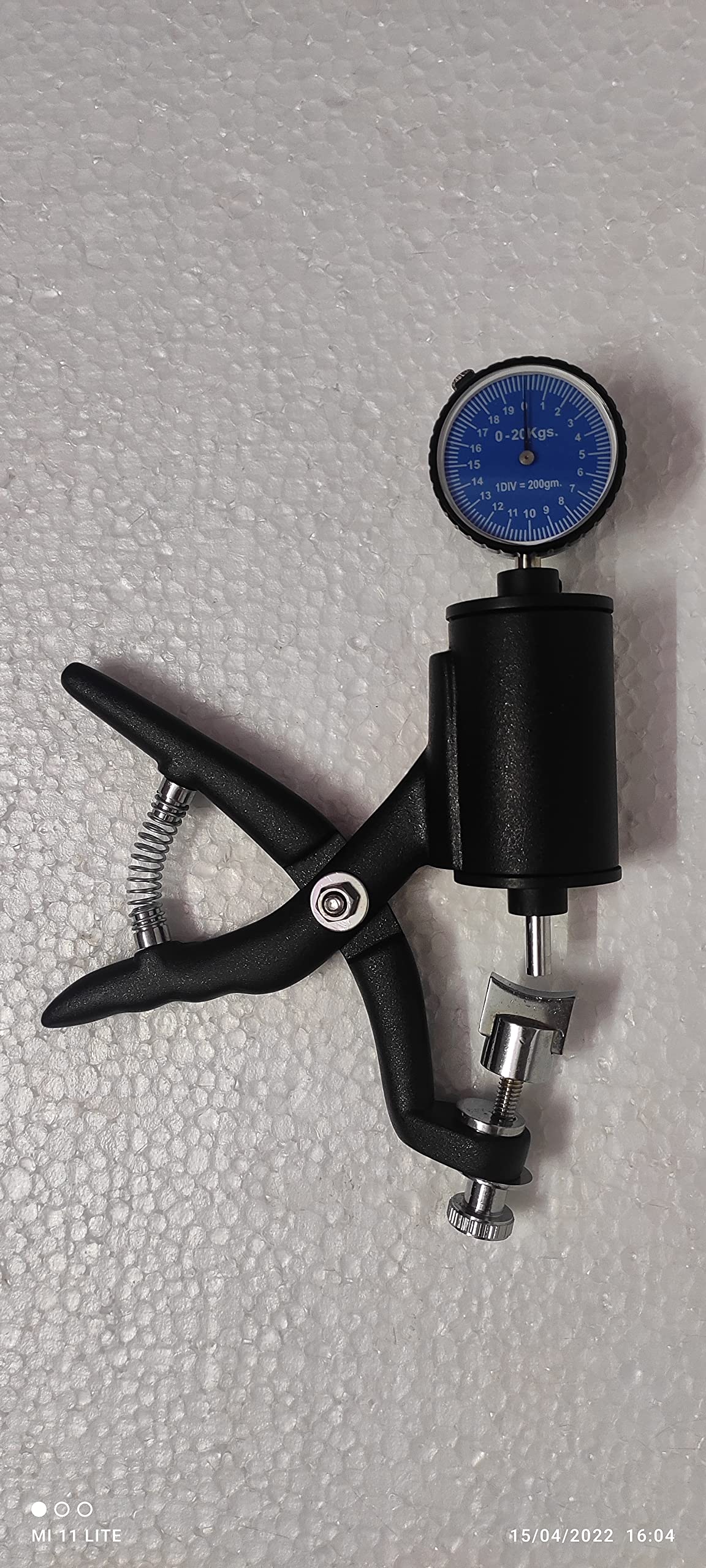 Pharmaceutical Tablet Hardness Tester | Pfizer Type | Digital Tablet Testing for Quality Control in Labs & Manufacturing