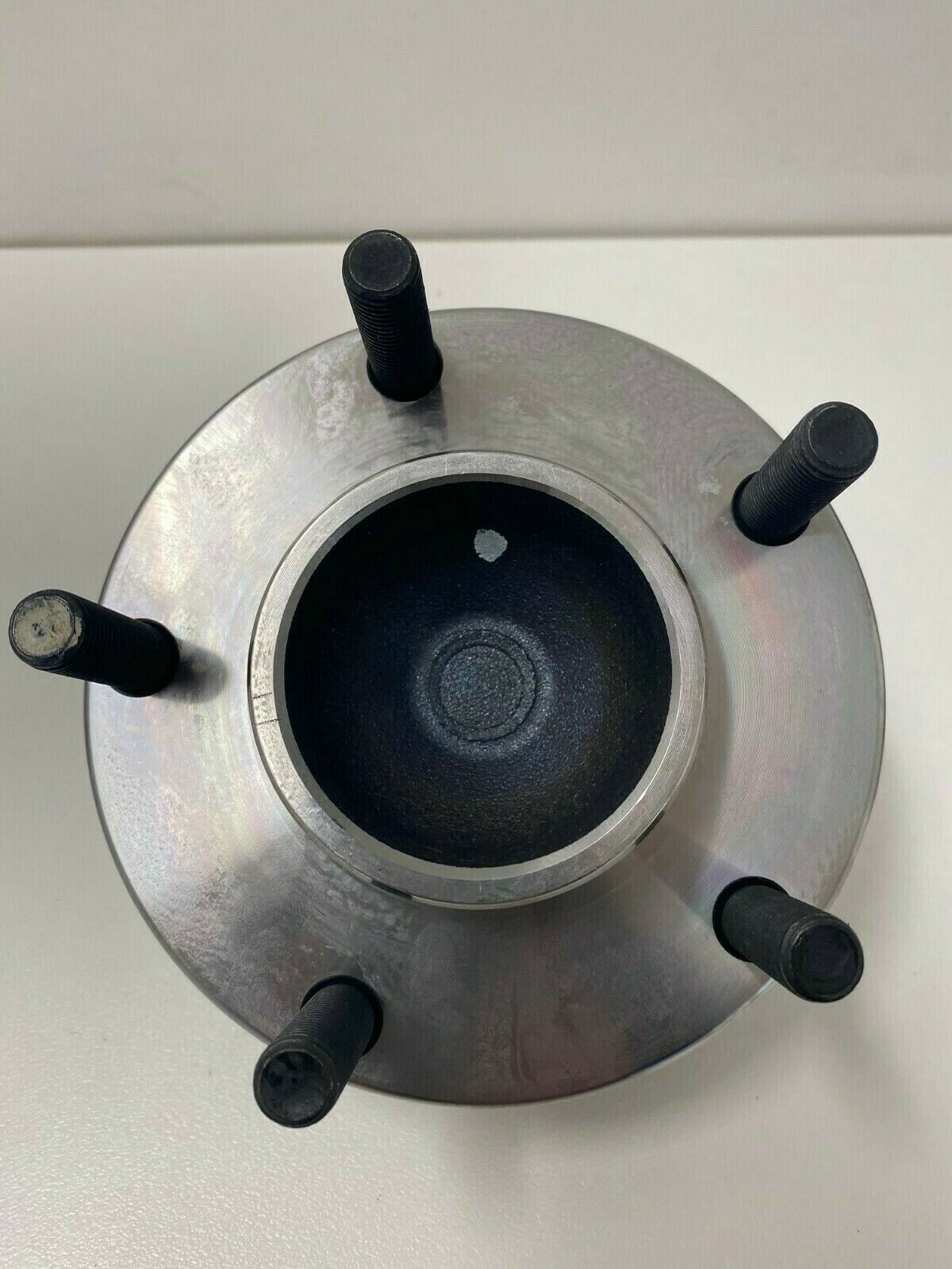 Genuine Holden Commodore VR VS Right Front ABS Hub and Bearing Assembly - Perfect for Smooth Braking & Safe Driving