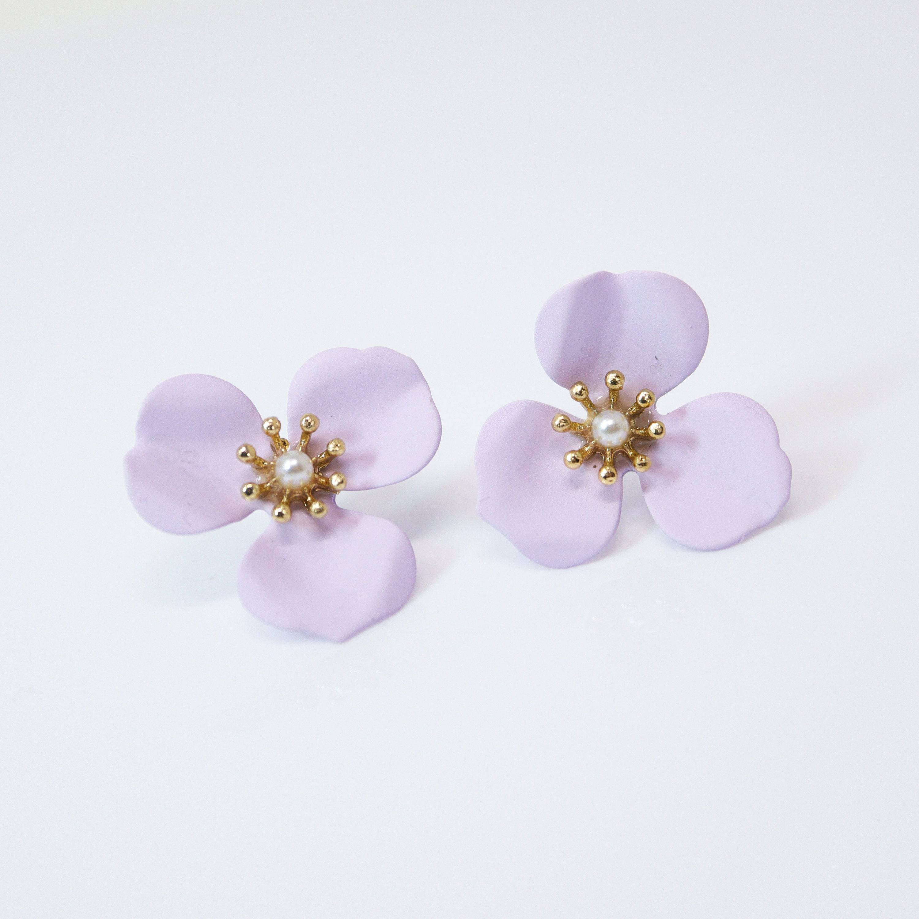 Three Petal Lavender Flower Pearl Earrings for Women - Elegant Bridal Jewelry, Wedding Stud Earrings, Statement Earrings for Bride & Bridesmaids - Perfect for Weddings, Parties & Special Occasions