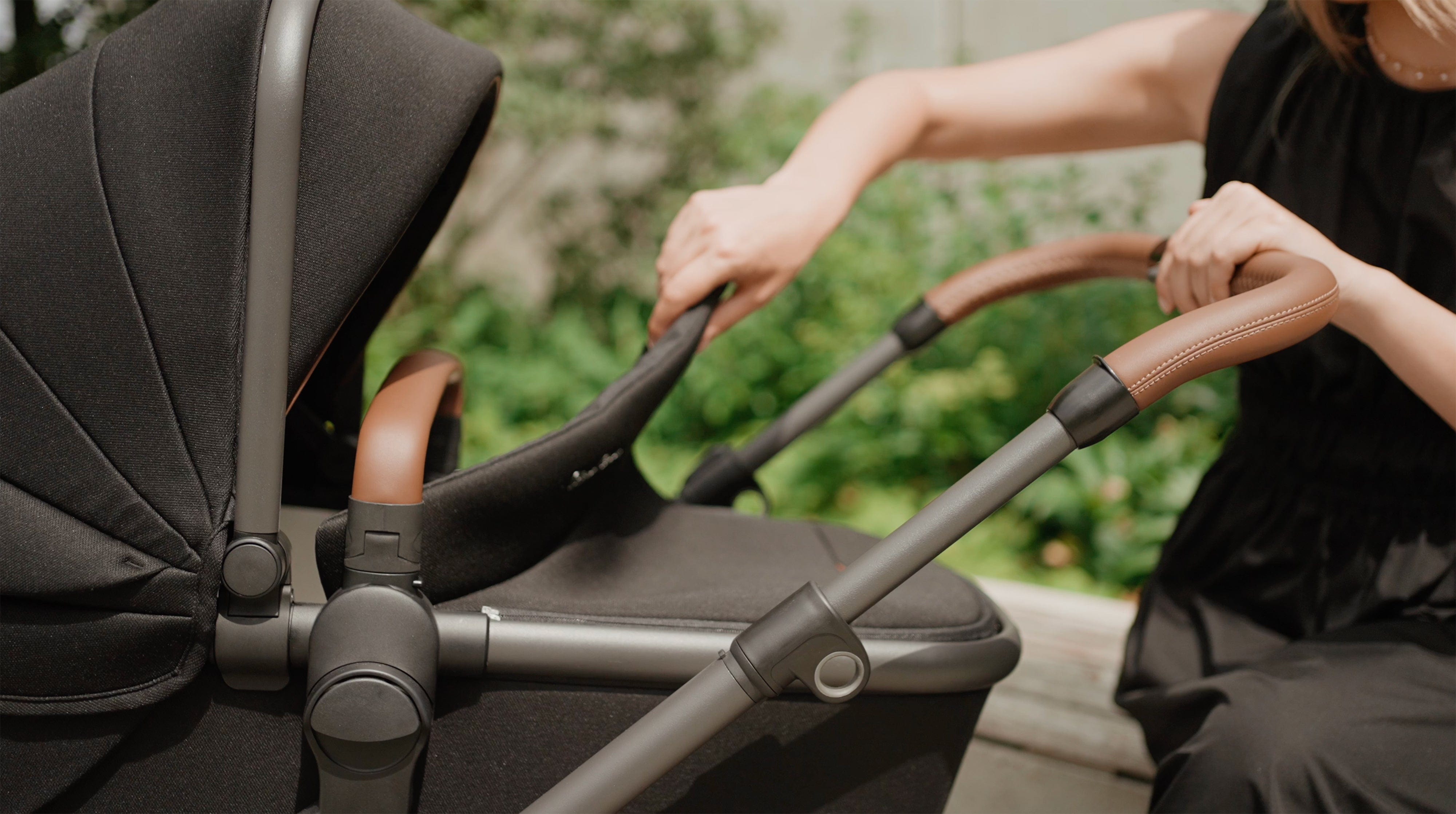 Silver Cross Wave3 Complete Stroller with Seat, Bassinet & Tandem Kit - Perfect for Newborns, Twins & Everyday Family Outings