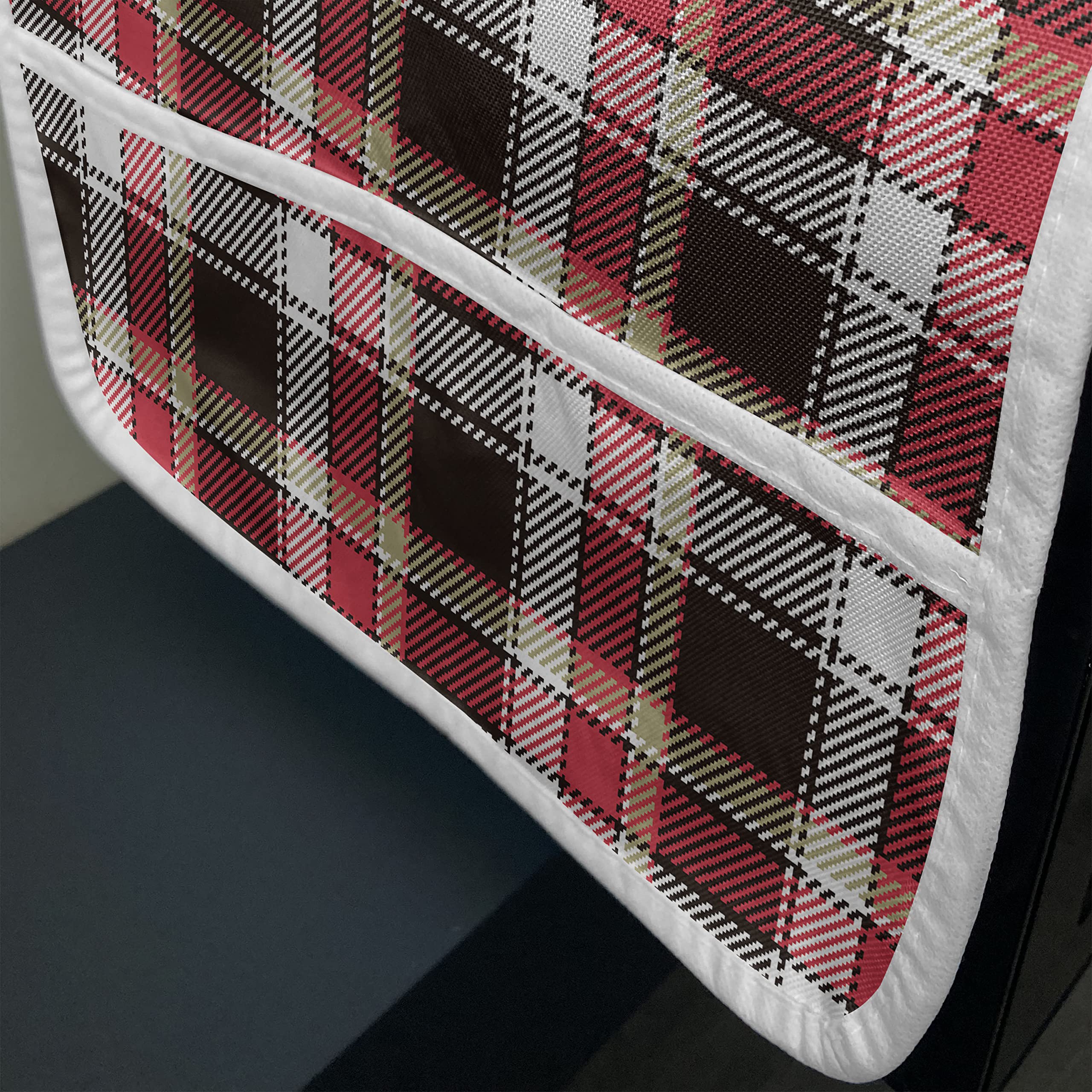 Ambesonne Checkered Microwave Cover - Water Resistant Kitchen Organizer with Pockets, 36