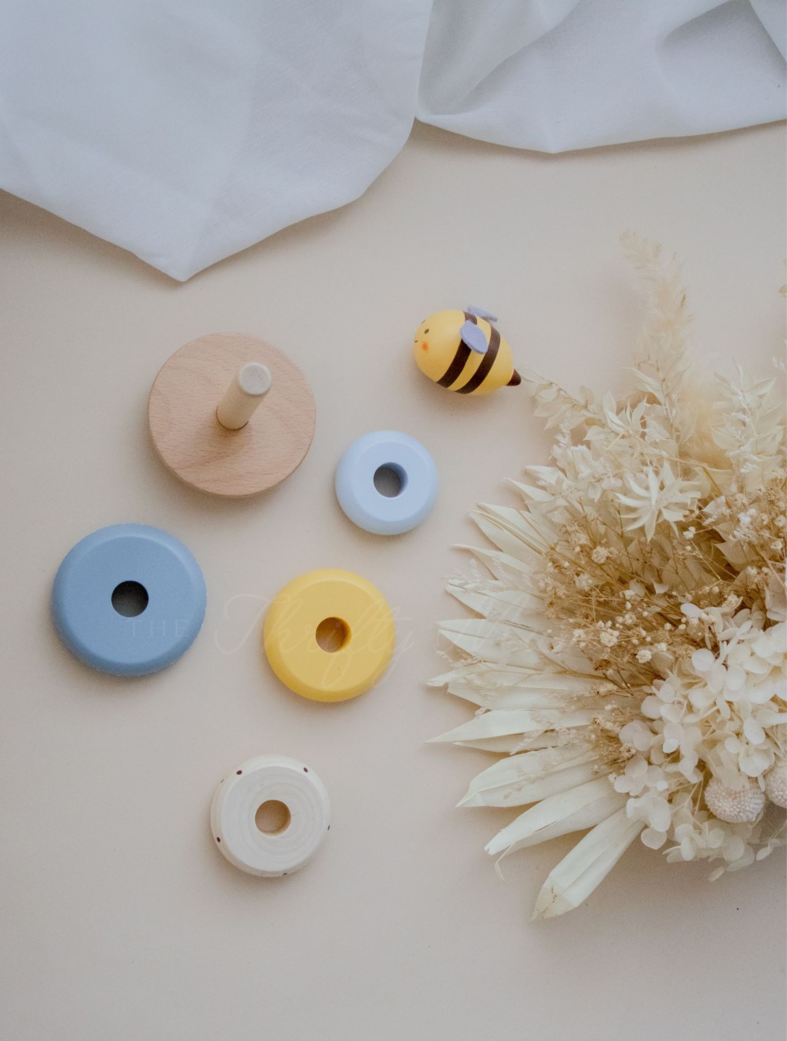 Wooden Ring Stacker Toy for Toddlers - Bee-Themed Educational Stacking Game for Kids - Perfect for Early Learning, Motor Skills Development & Playtime Fun