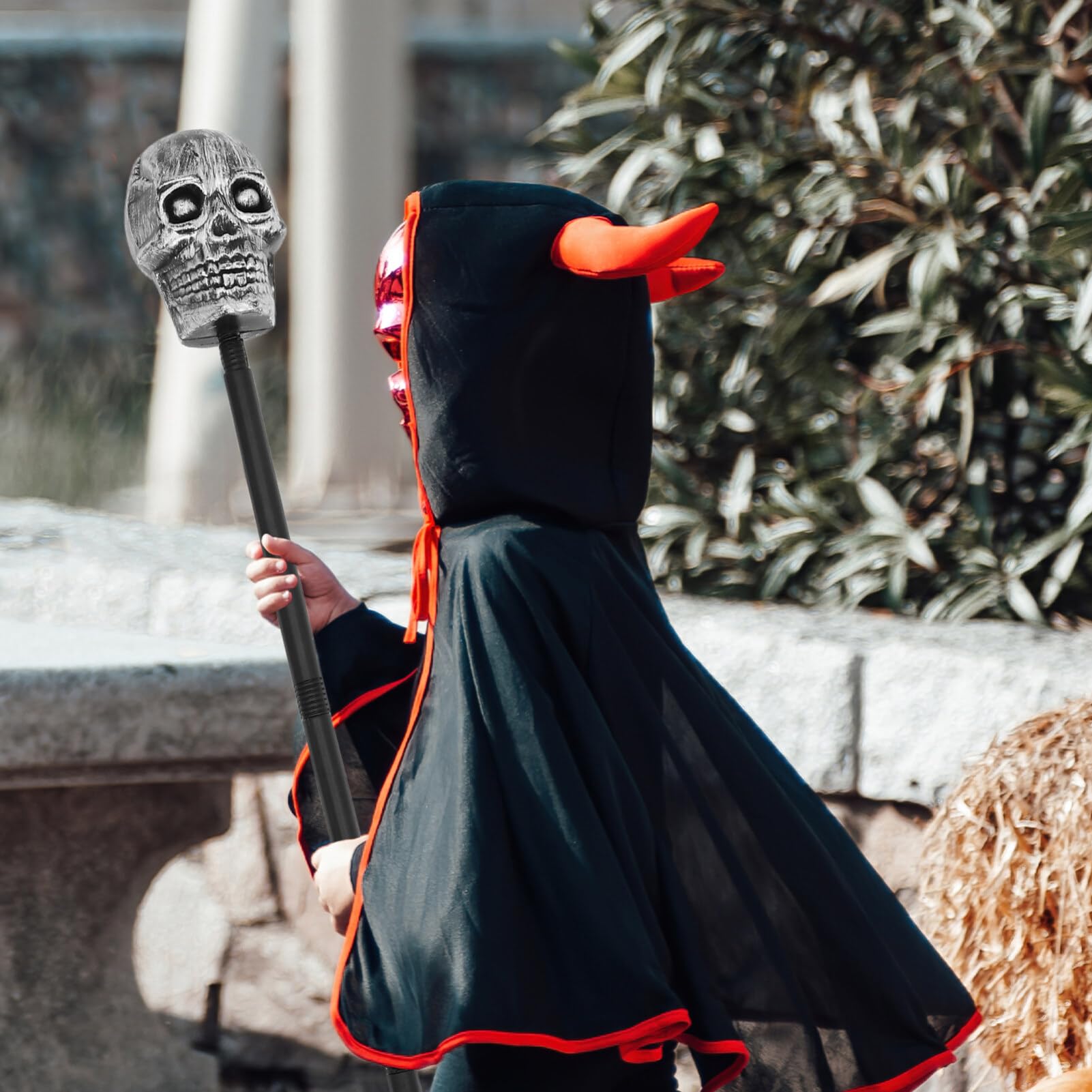 TOYANDONA Skull Walking Cane - Halloween Costume Cane Prop, Devil Cosplay Stick, Masquerade Party Accessory & Gothic Decor - Perfect for Halloween Parties, Cosplay Events & Themed Dress-Up