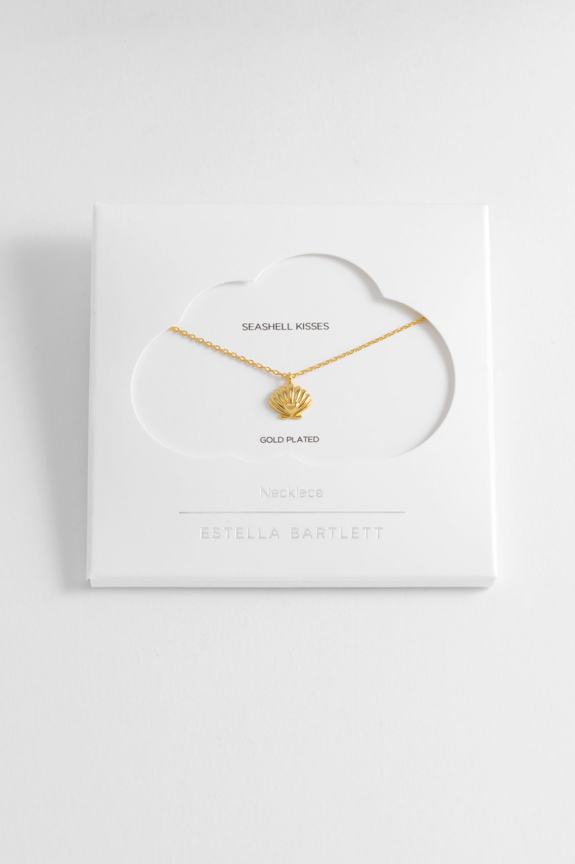 Elegant Scallop Heart Pendant Necklace for Women - 18K Gold Plated Romantic Jewelry Gift for Valentine's Day, Anniversary & Special Occasions