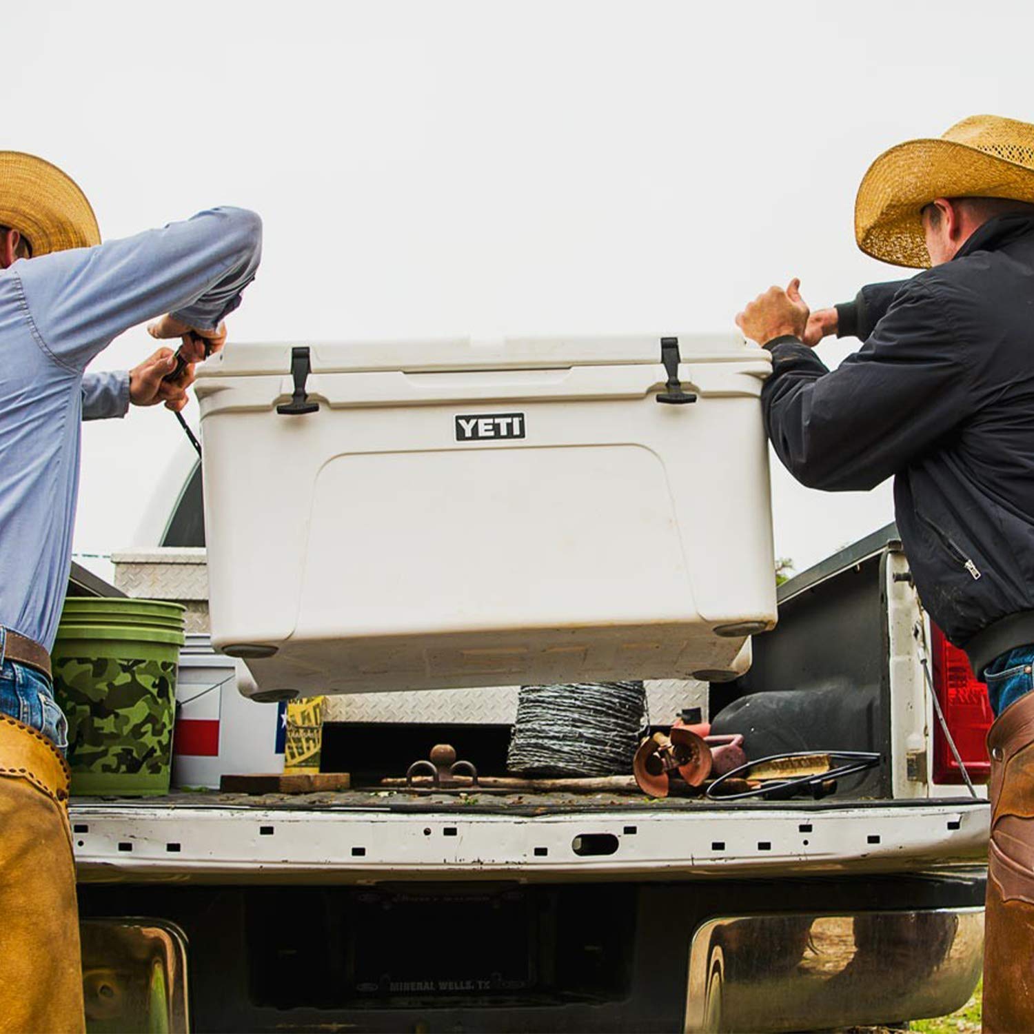 YETI Tundra 75 Quart Cooler - Heavy-Duty, Ice Retention, Outdoor Adventure, Camping, Fishing, Tailgating & Beach Essentials