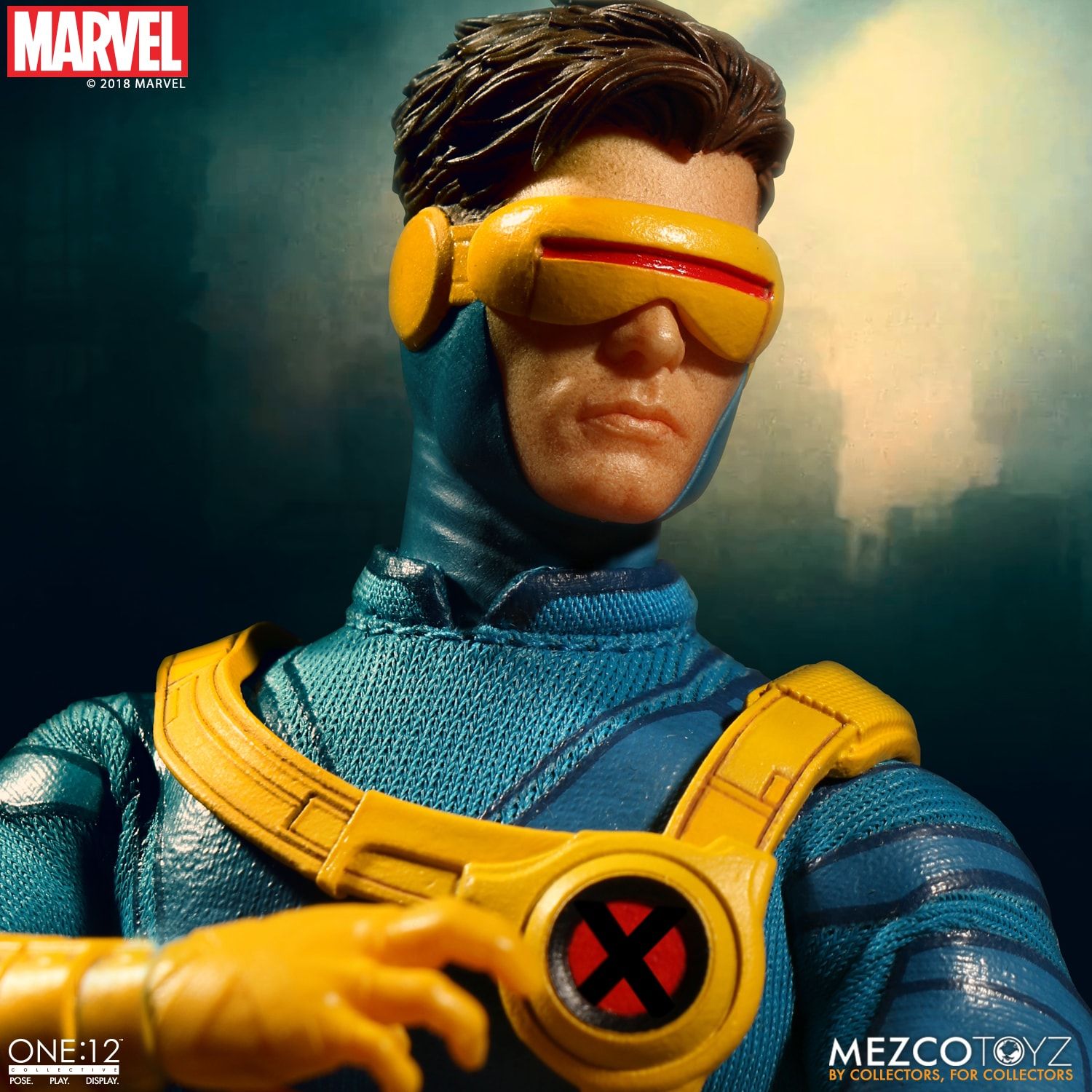 Mezco Toyz One:12 Collective Marvel Comics X-Men Cyclops 1/12 Scale Action Figure - Premium Collectible for Display & Marvel Fans