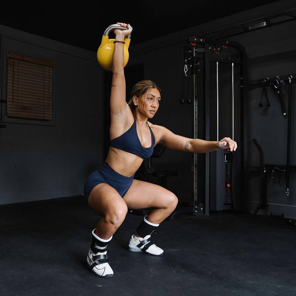 8 KG Competition Kettlebell - Professional Grade Cast Iron Weight for CrossFit, HIIT & Strength Training - Perfect for Home Gym & Fitness Enthusiasts