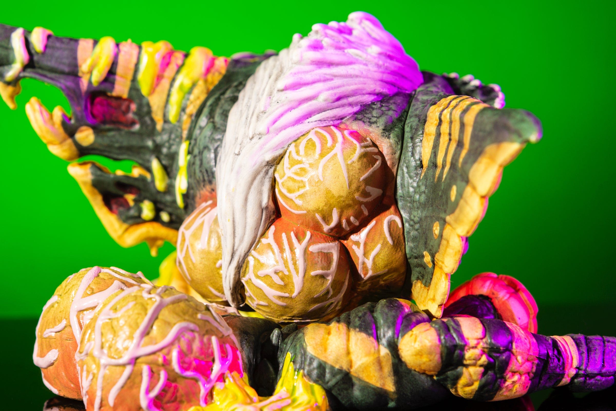 Melting Stripe Mondoid Vinyl Figure - Cute Kawaii Collectible Art Toy for Desk Decor, Gift for Anime & Pop Culture Fans - Perfect for Home Office, Gaming Room & Shelf Display