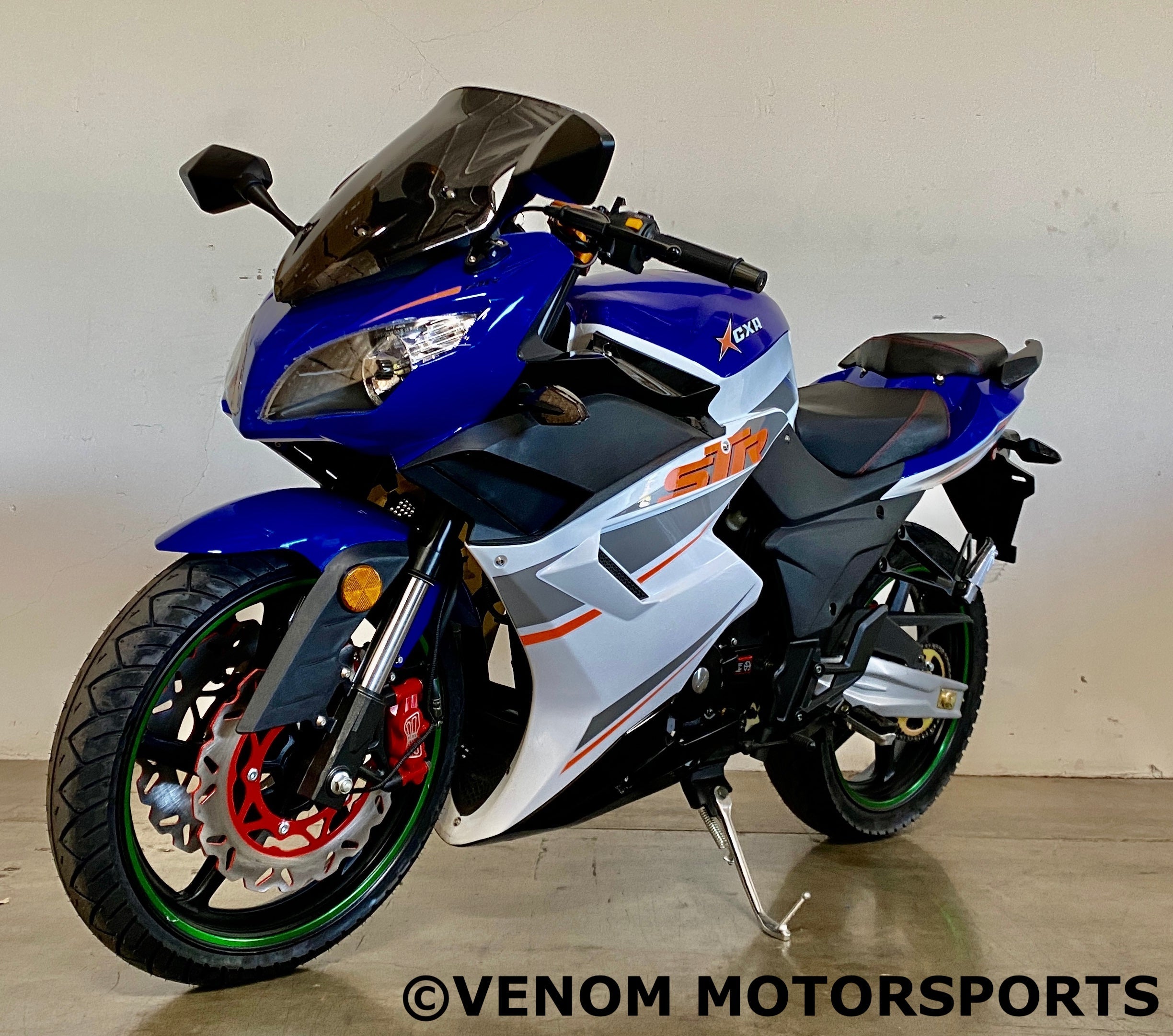 Venom X22R 250cc 5-Speed Motorcycle - Open Box Sale | Perfect for Commuting & Off-Road Adventures