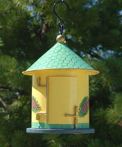 Bastion Bird House - Durable Outdoor Birdhouse for Garden, Yard & Patio - Attracts Wild Birds - Weatherproof & Eco-Friendly Design